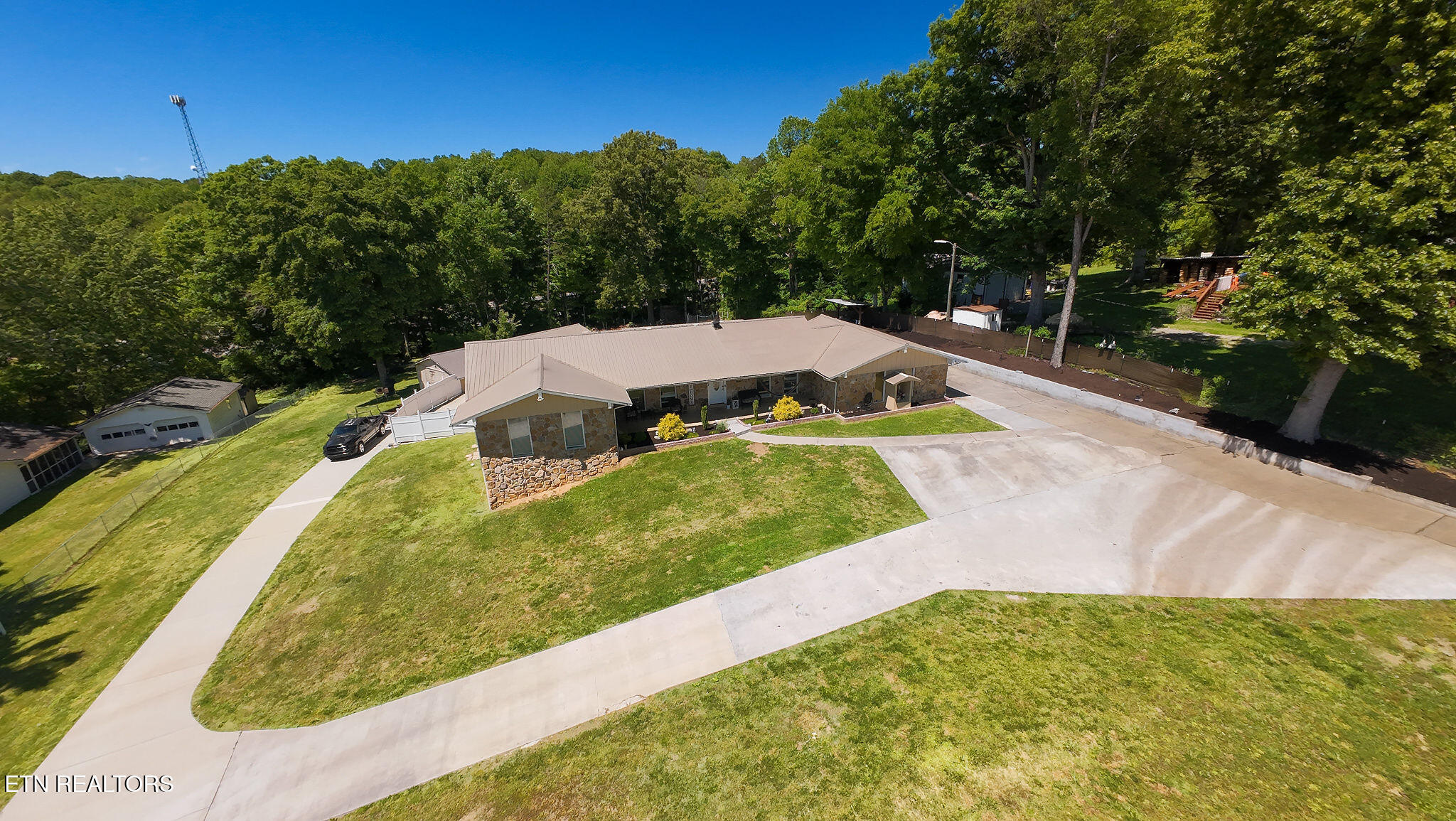 8023 Conner Road Powell TN 37849