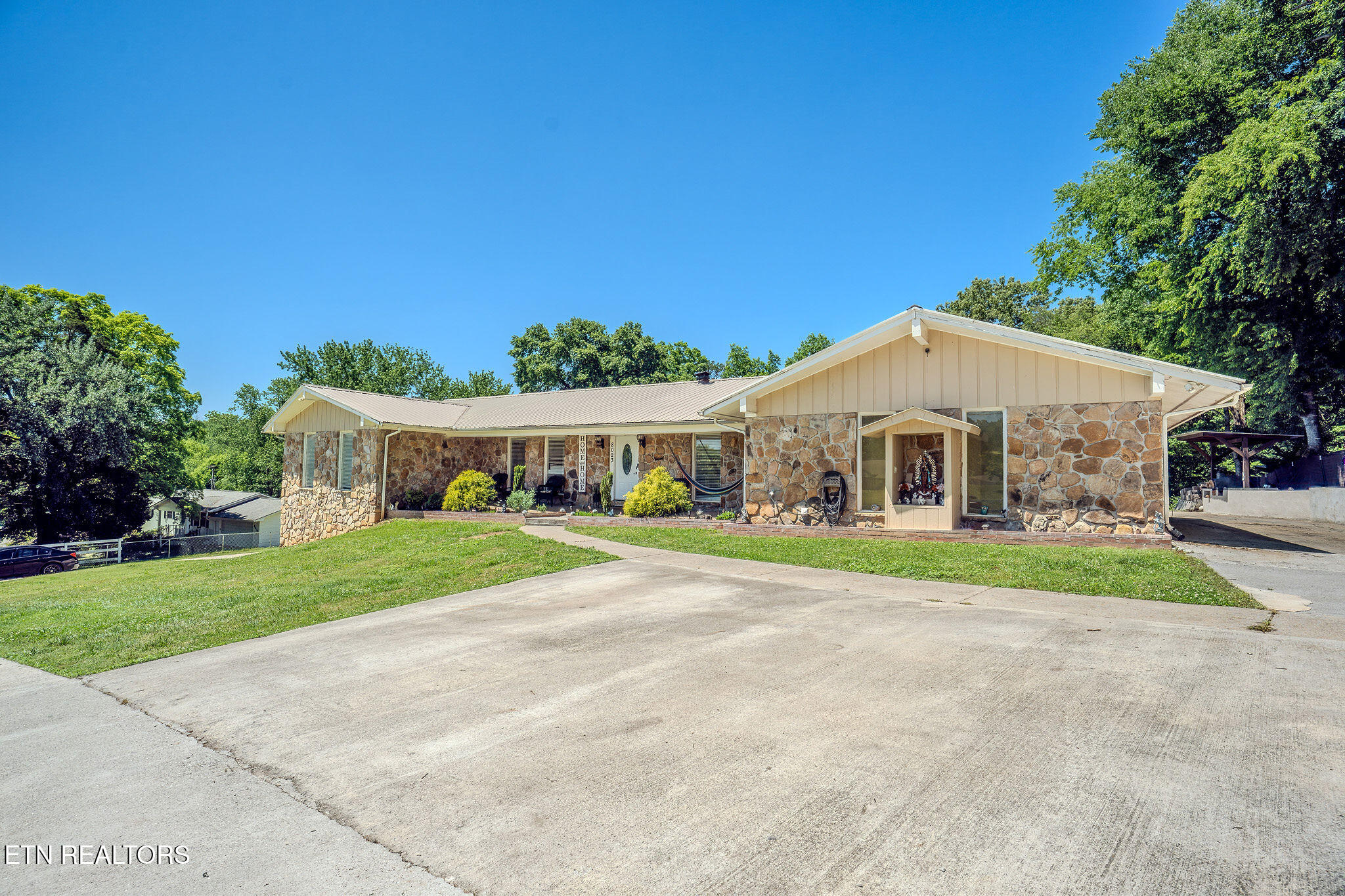 8023 Conner Road Powell TN 37849