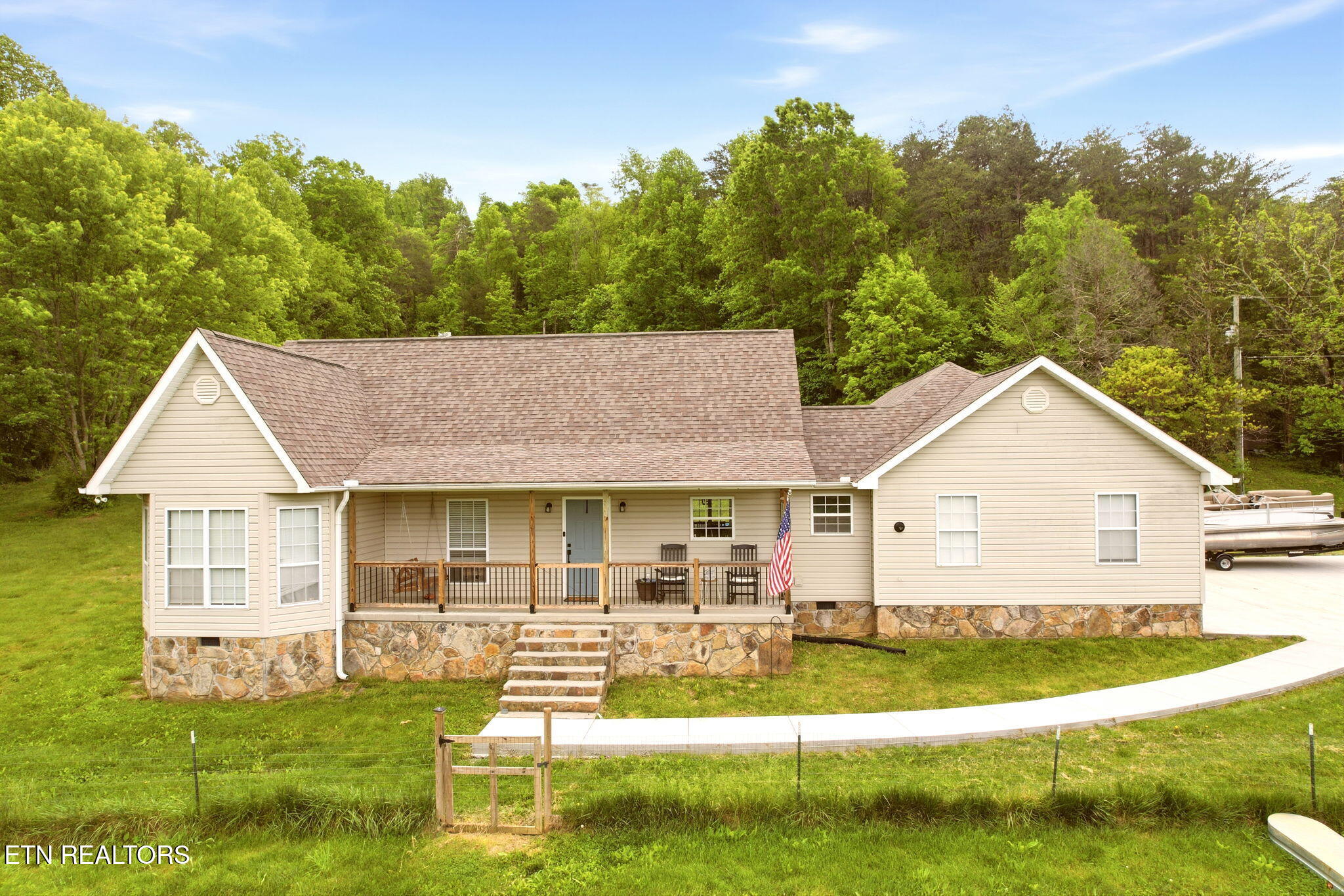 235 Raccoon Valley Road Maynardville TN 37807
