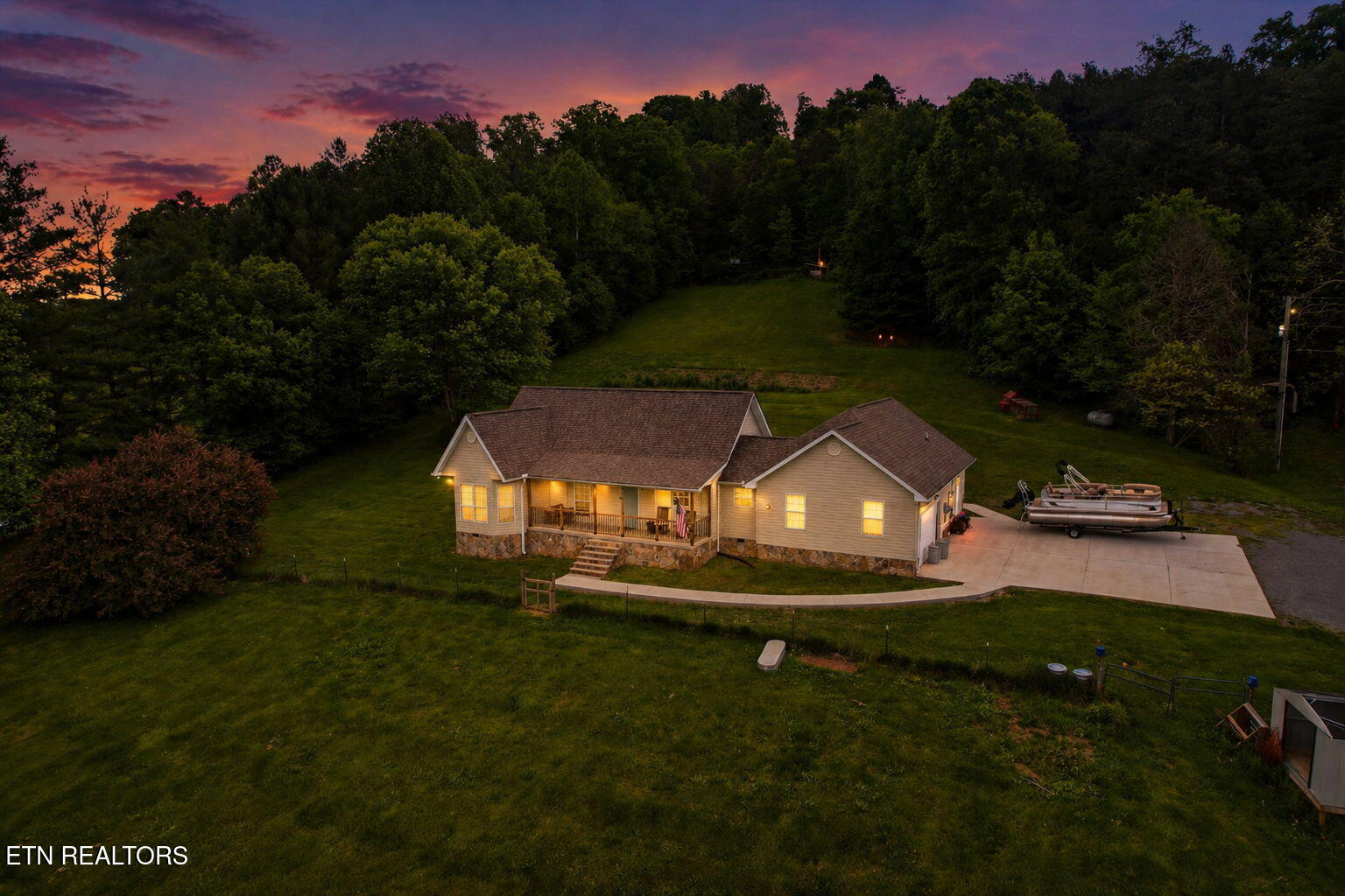 235 Raccoon Valley Road Maynardville TN 37807