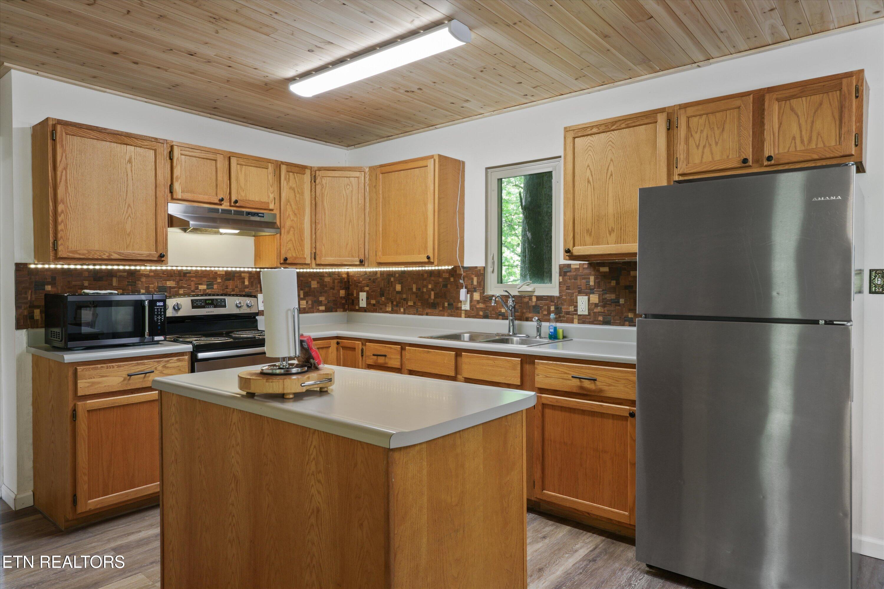 375 Sugar Mountain Way Pigeon Forge TN 37863