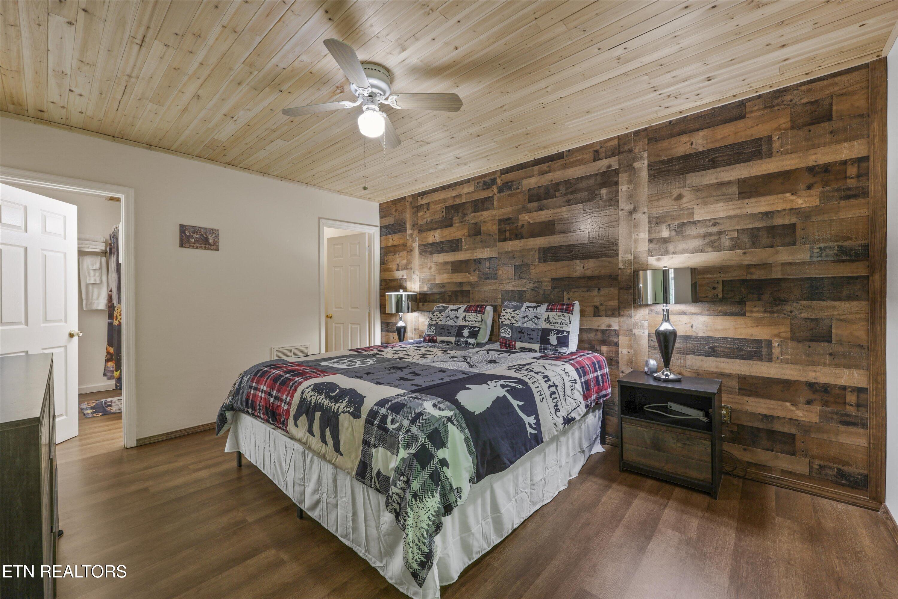 375 Sugar Mountain Way Pigeon Forge TN 37863