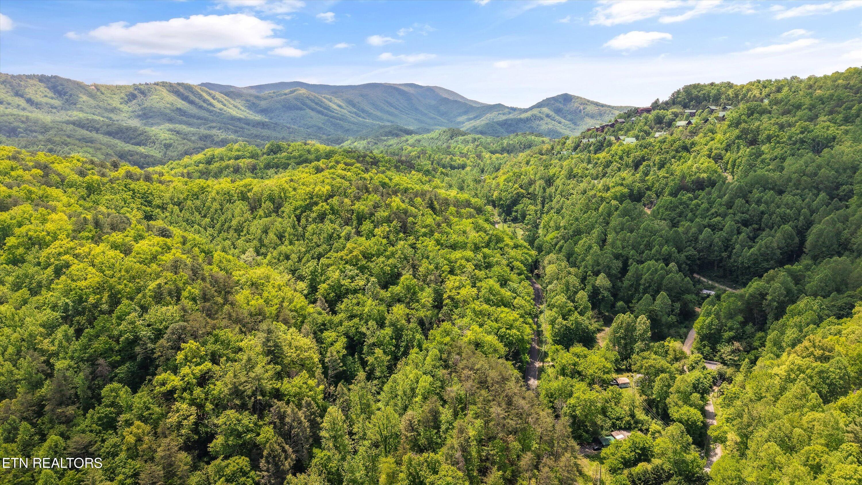 375 Sugar Mountain Way Pigeon Forge TN 37863