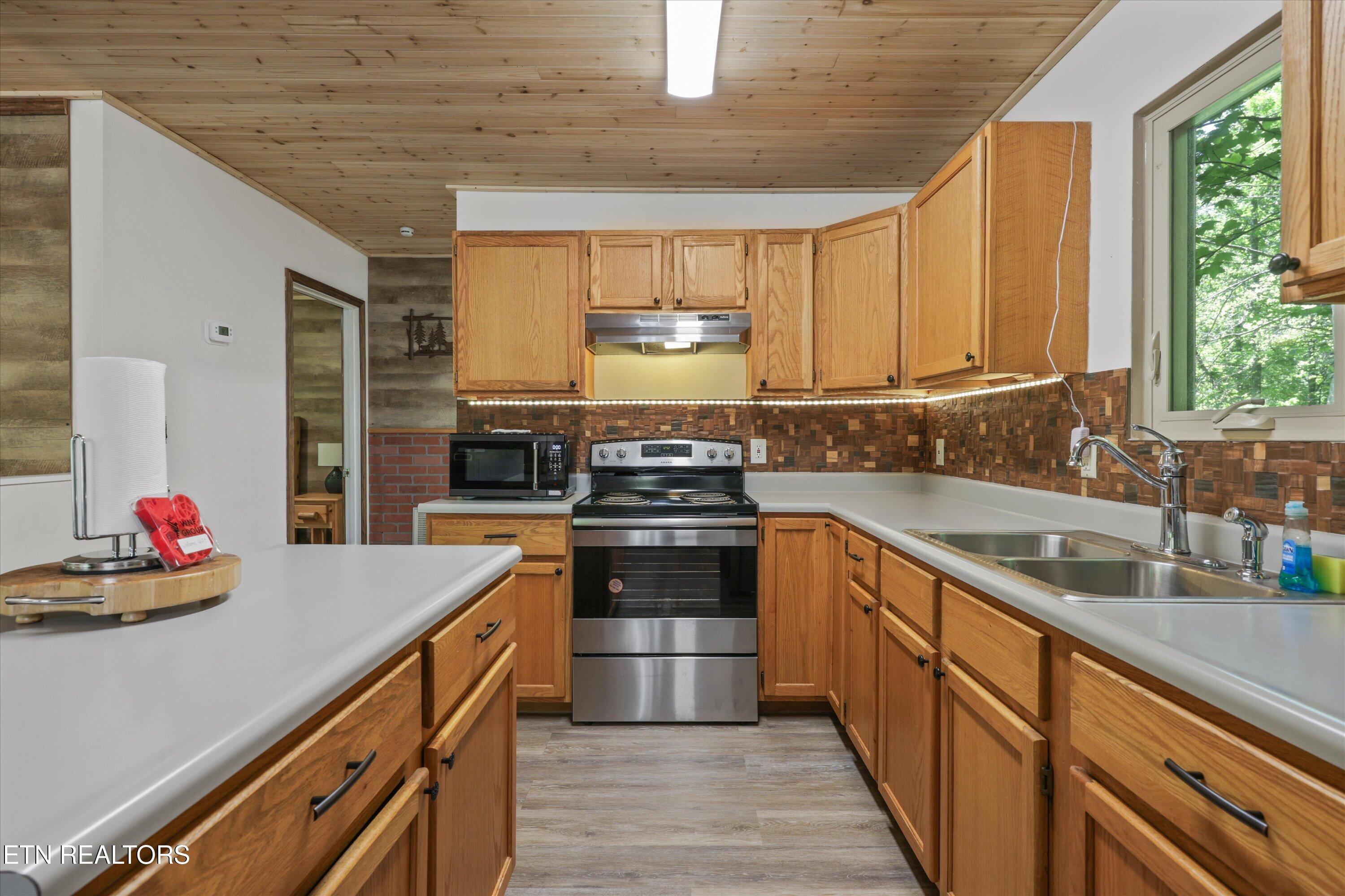 375 Sugar Mountain Way Pigeon Forge TN 37863