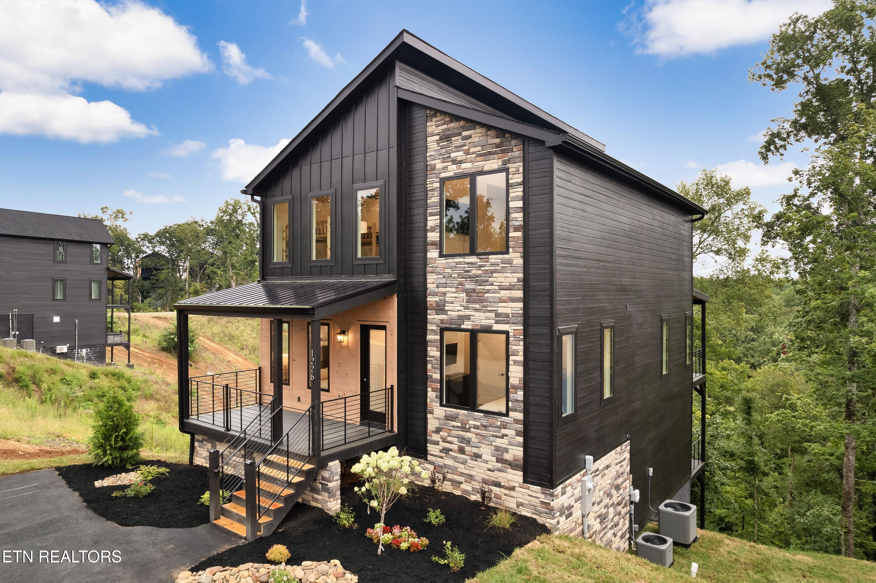 1226 Reedmont Way Sevierville TN 37876