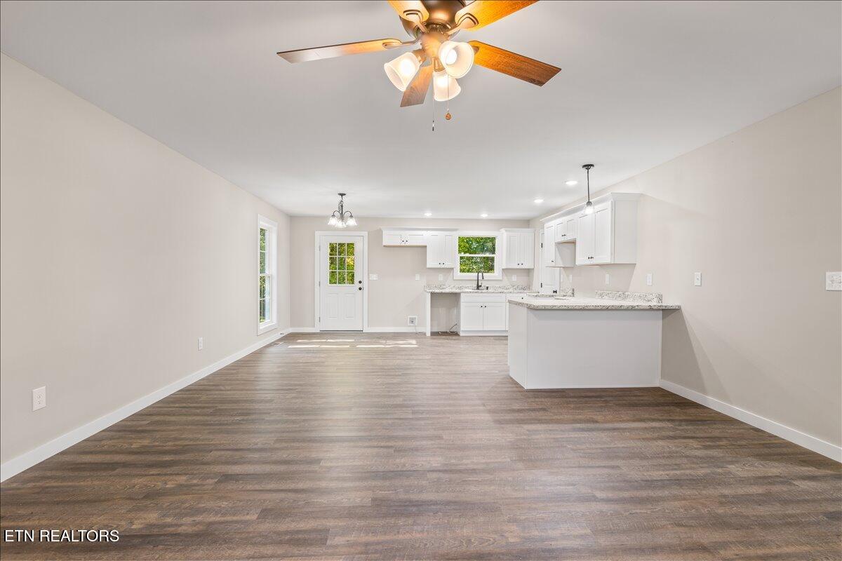 377 Summit Drive Speedwell TN 37870