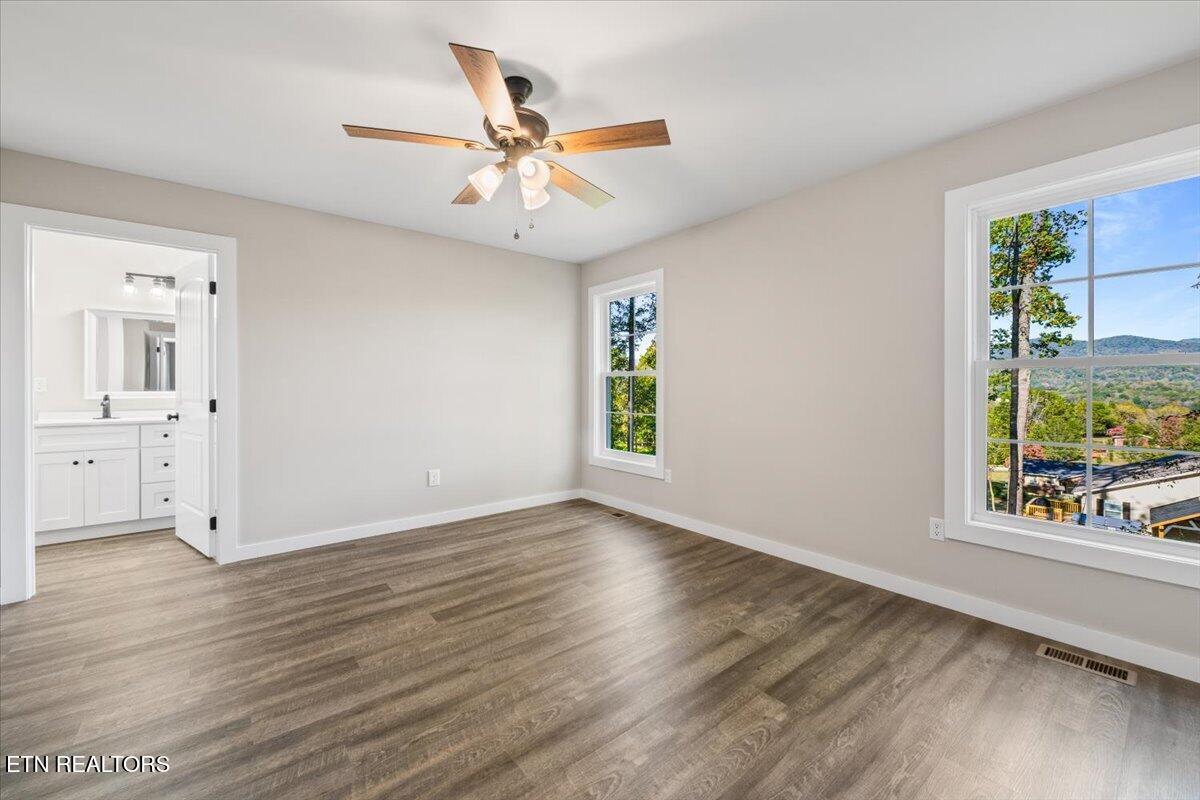 377 Summit Drive Speedwell TN 37870