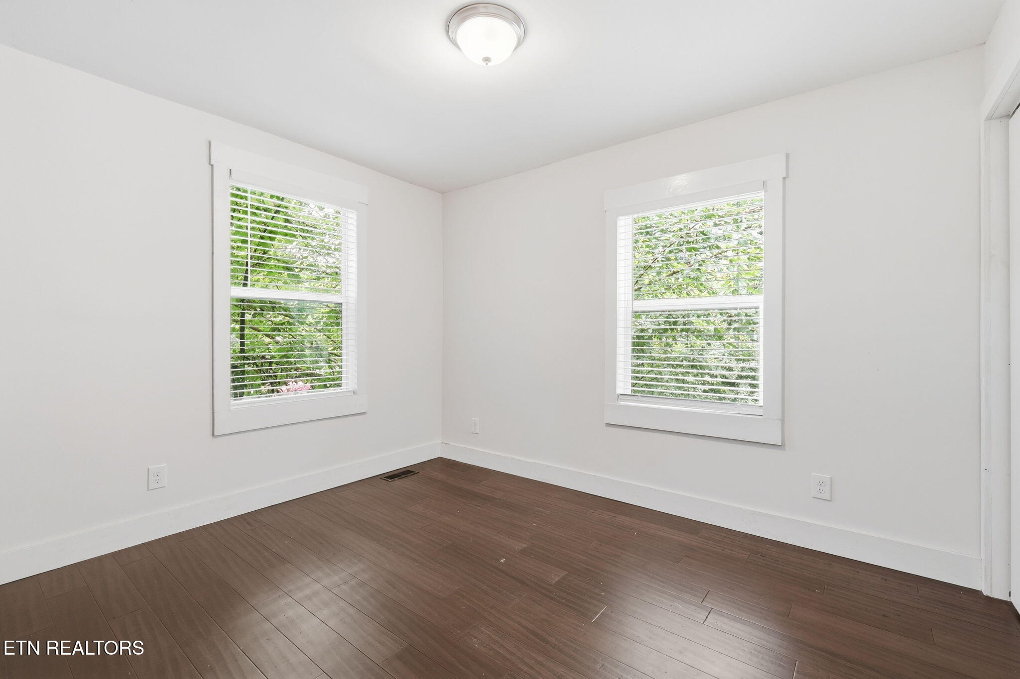 2447 Amber Street Knoxville TN 37917
