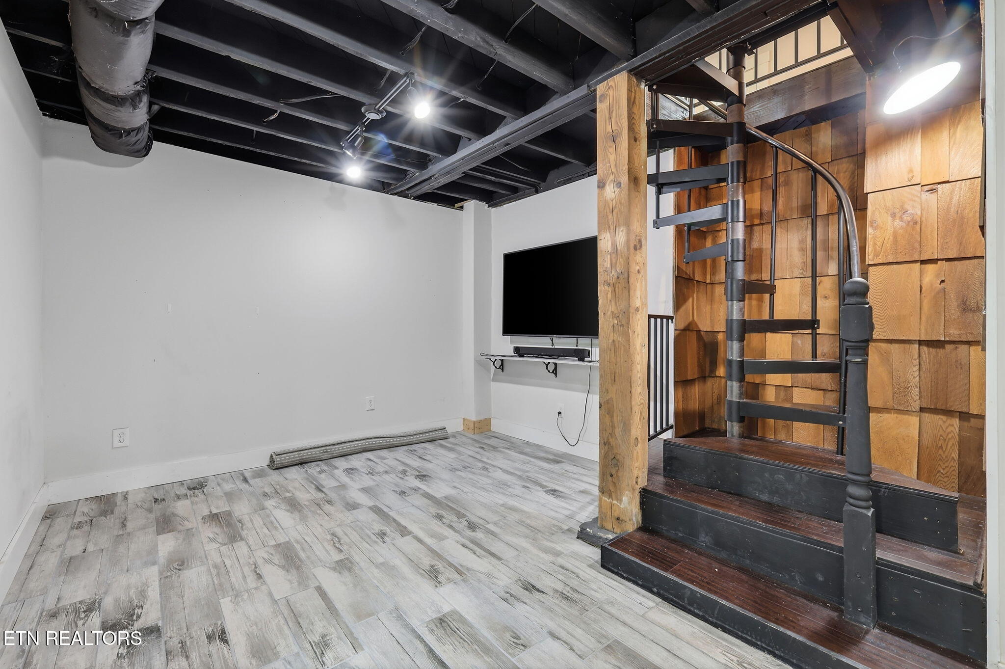 2447 Amber Street Knoxville TN 37917