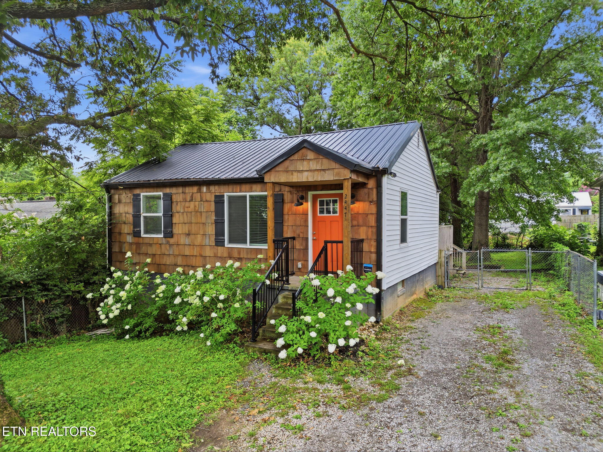 2447 Amber Street Knoxville TN 37917