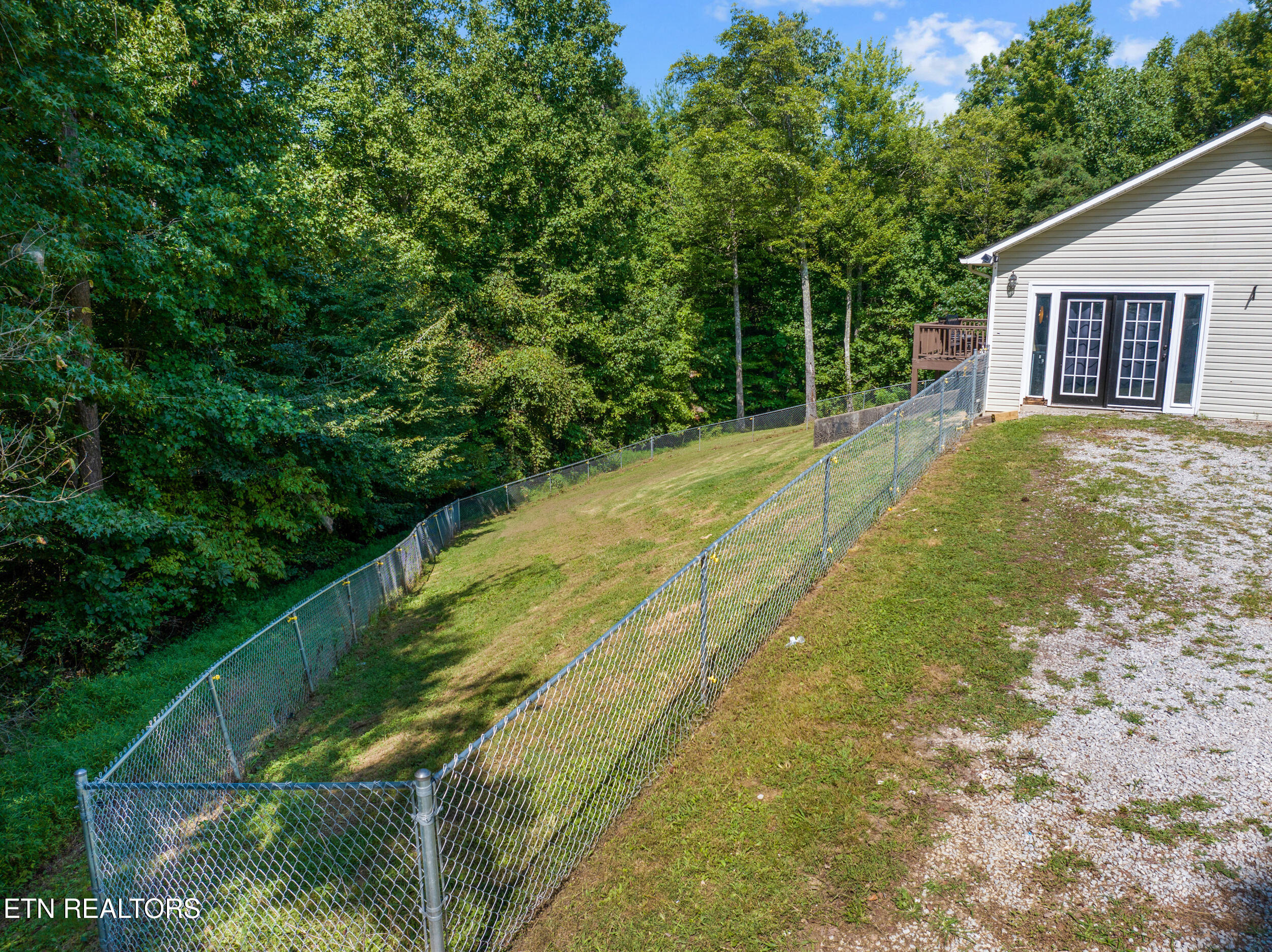 582 Chance Private Drive Oneida TN 37841