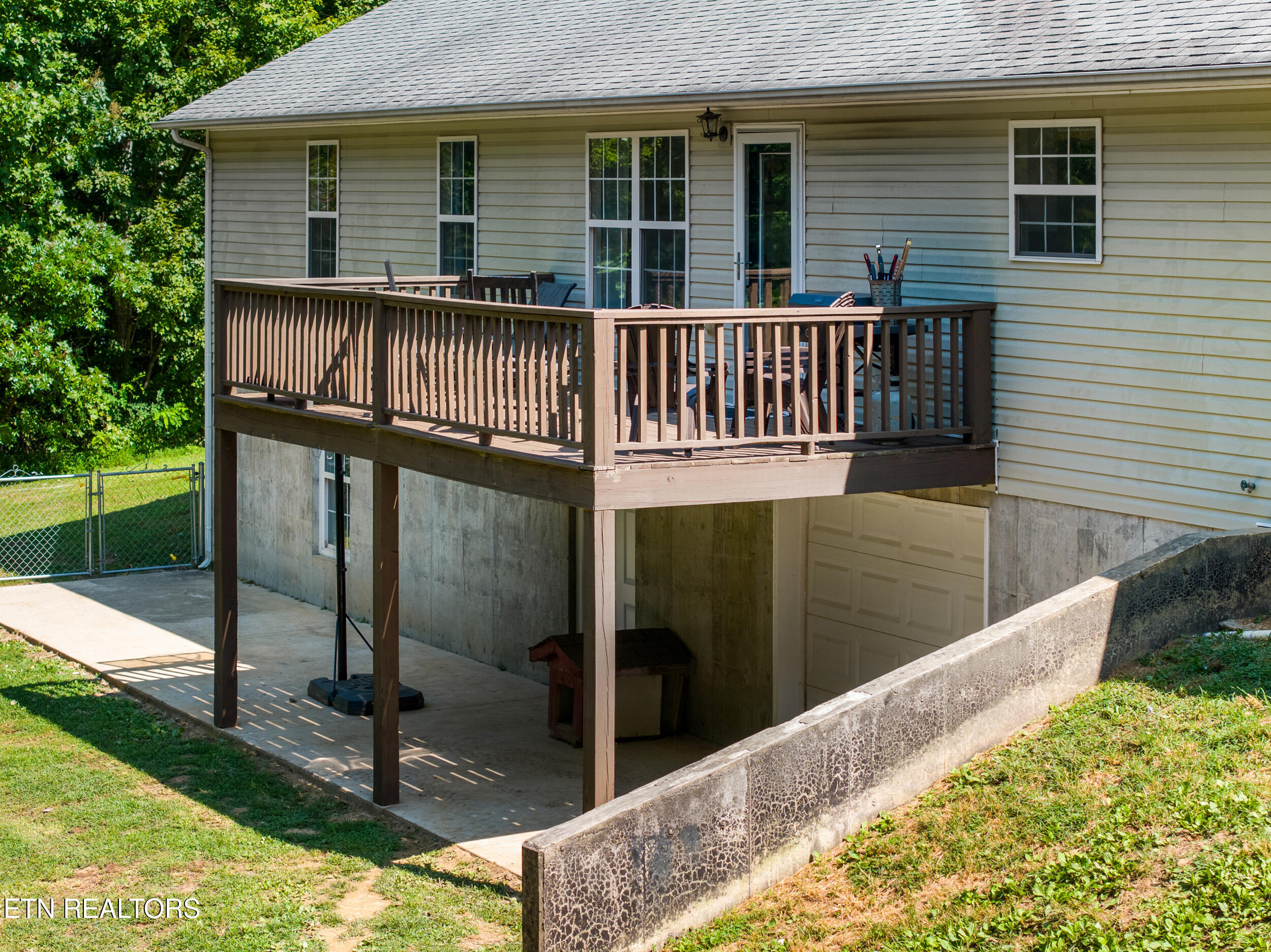 582 Chance Private Drive Oneida TN 37841