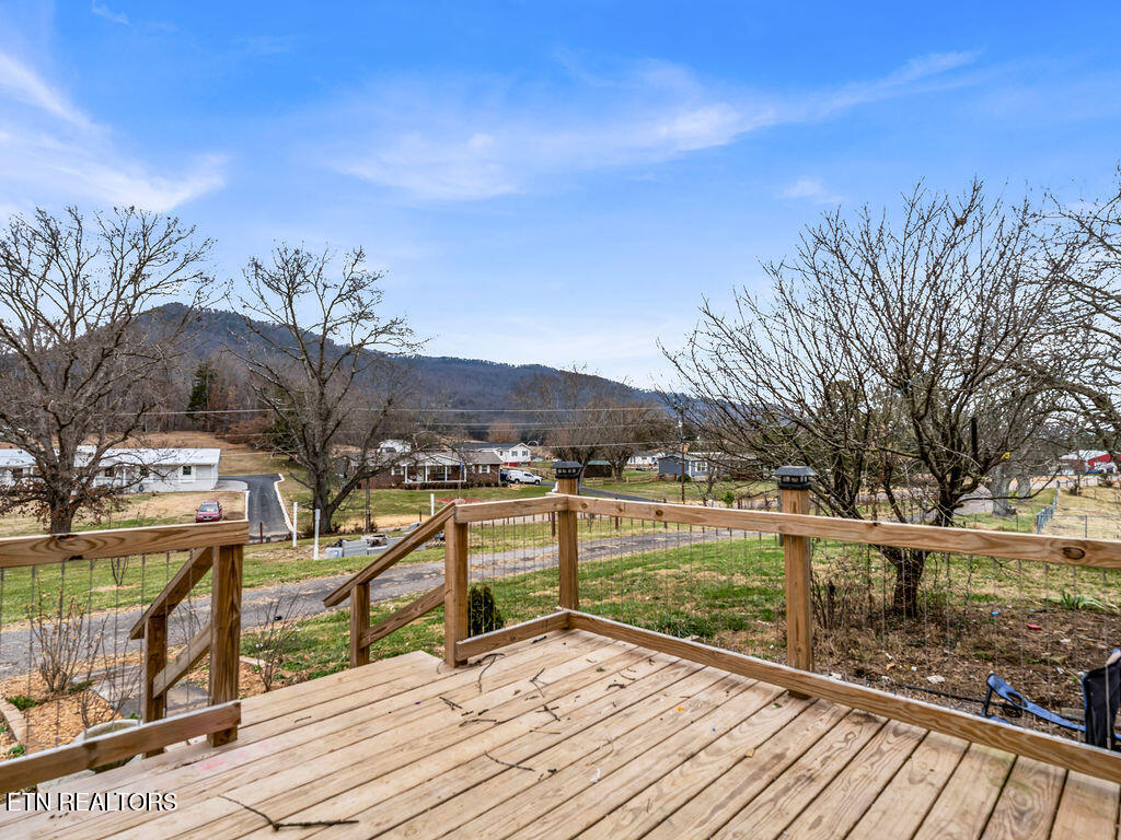 10724 E Emory Road Luttrell TN 37779
