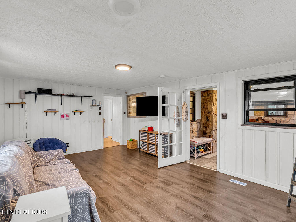 10724 E Emory Road Luttrell TN 37779