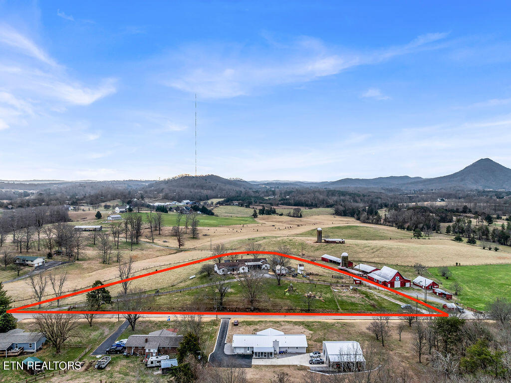 10724 E Emory Road Luttrell TN 37779