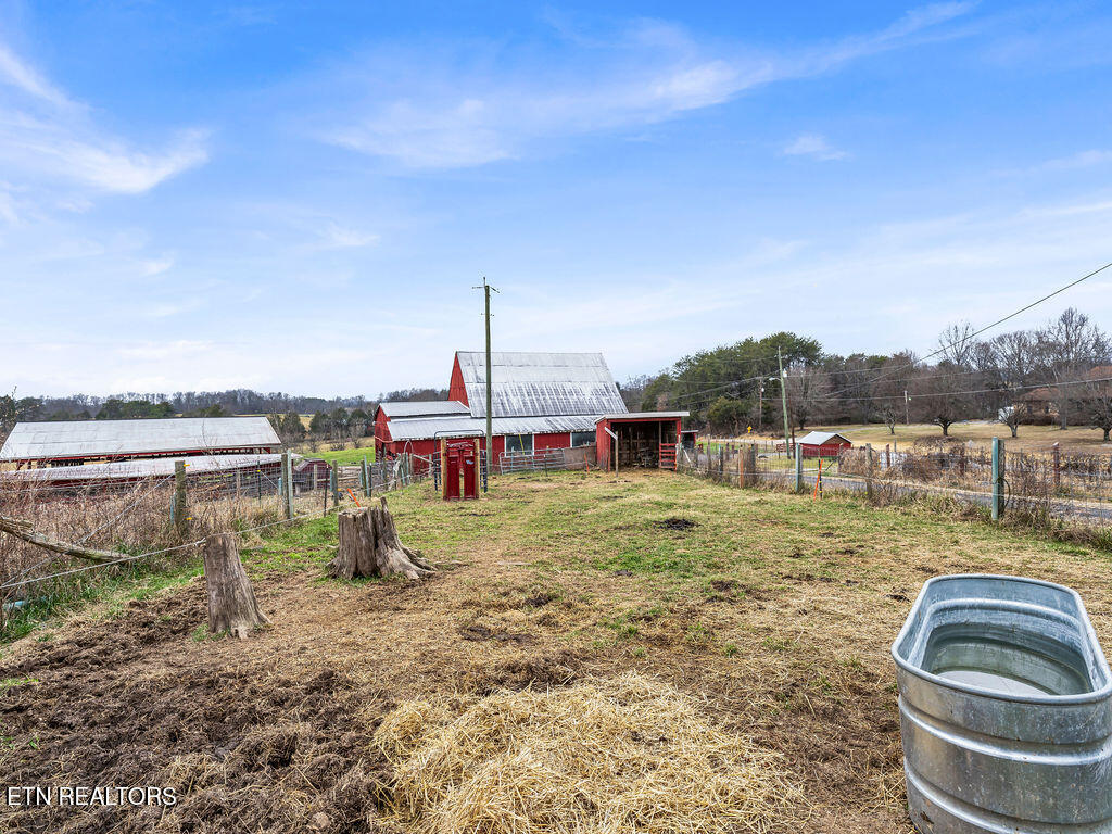 10724 E Emory Road Luttrell TN 37779