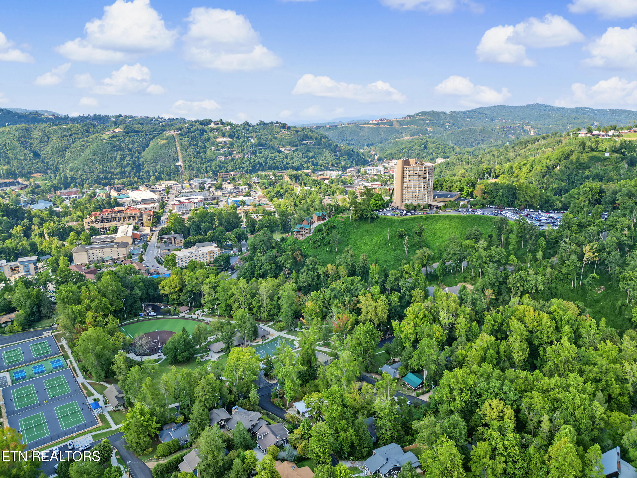 625 Asbury Lane Gatlinburg TN 37738