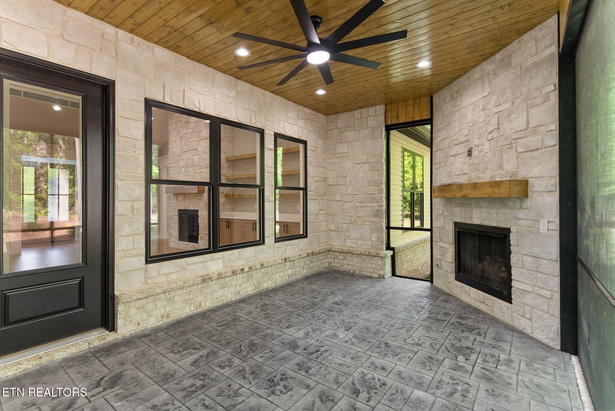 231 Oostanali Way Loudon TN 37774