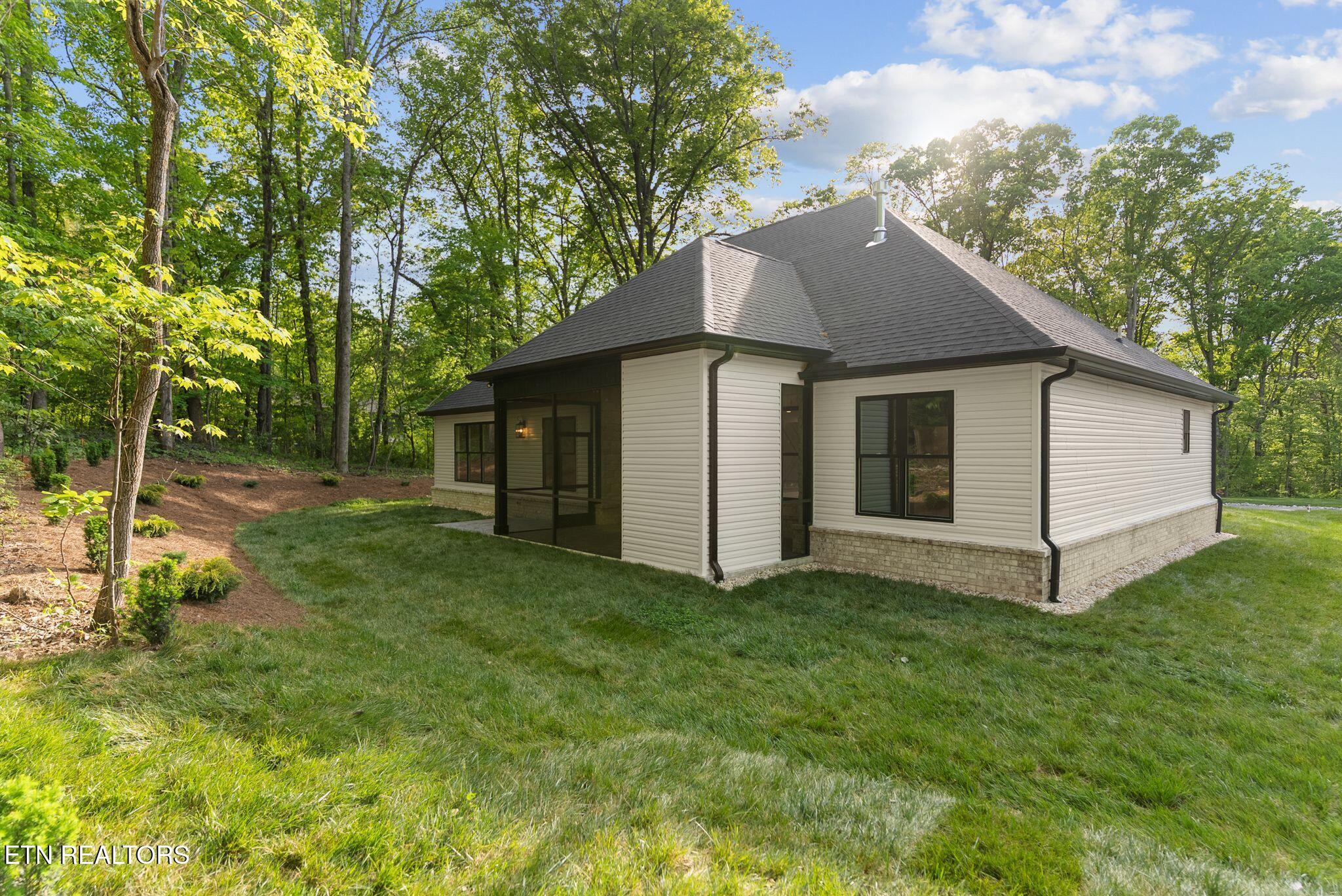 231 Oostanali Way Loudon TN 37774