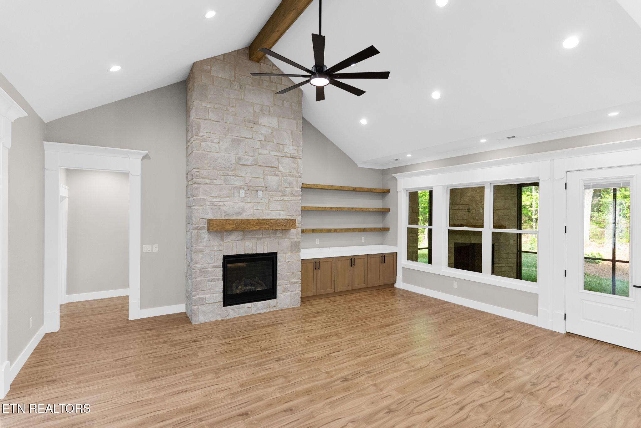 231 Oostanali Way Loudon TN 37774