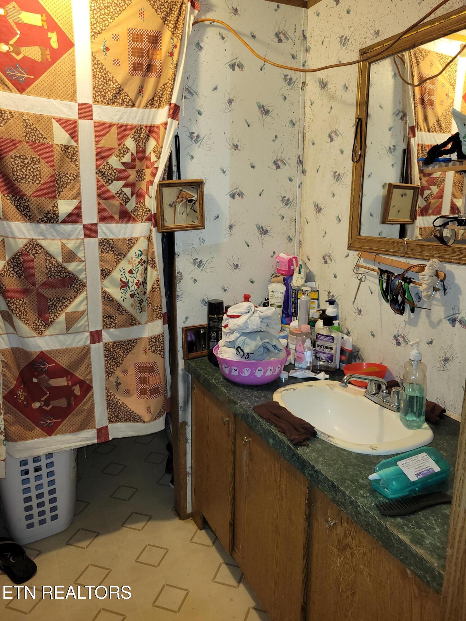 1718 Connecticut Avenue Knoxville TN 37921