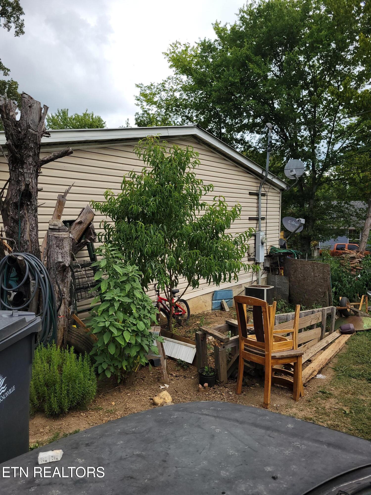 1718 Connecticut Avenue Knoxville TN 37921