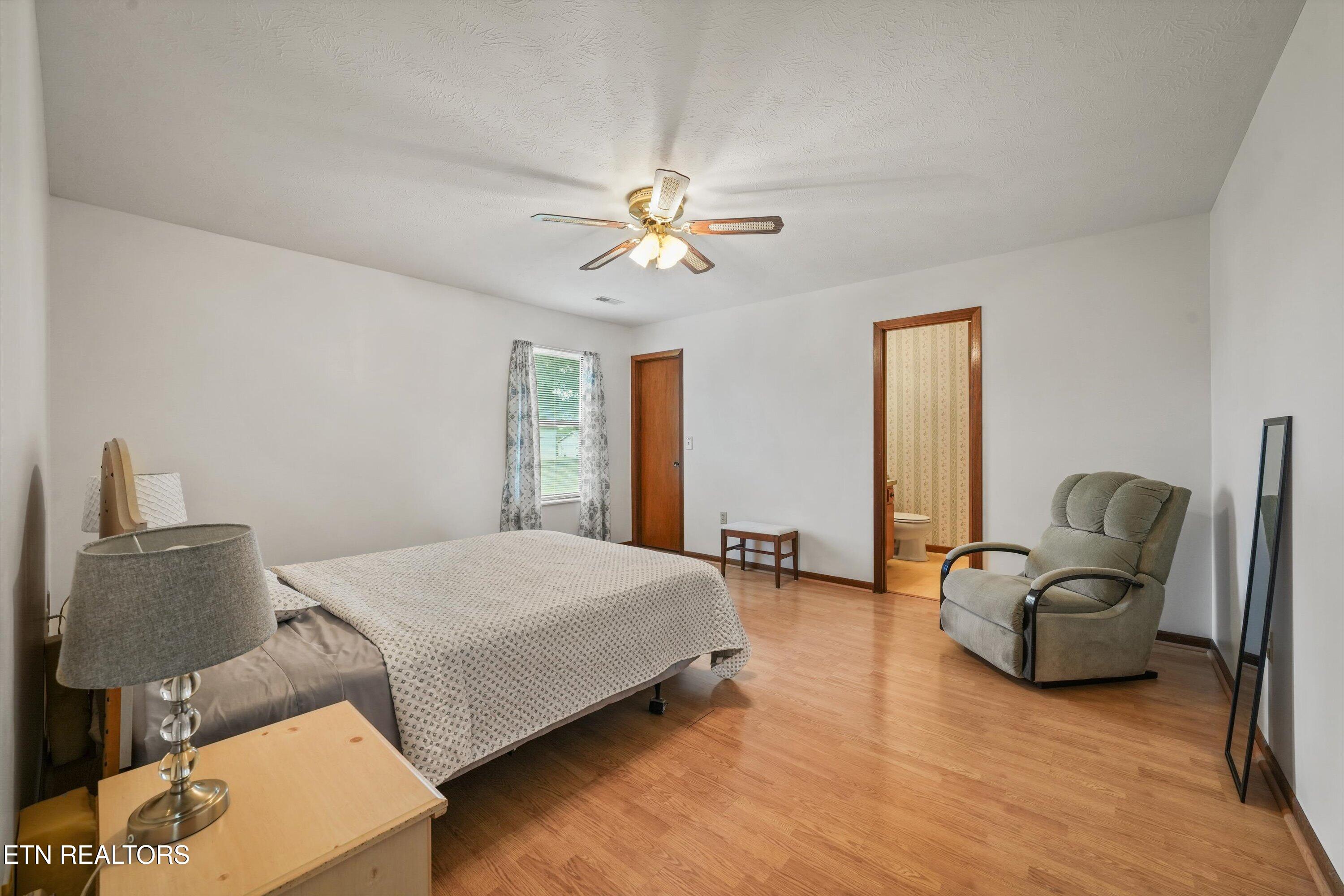 426 Woods View Circle Kodak TN 37764