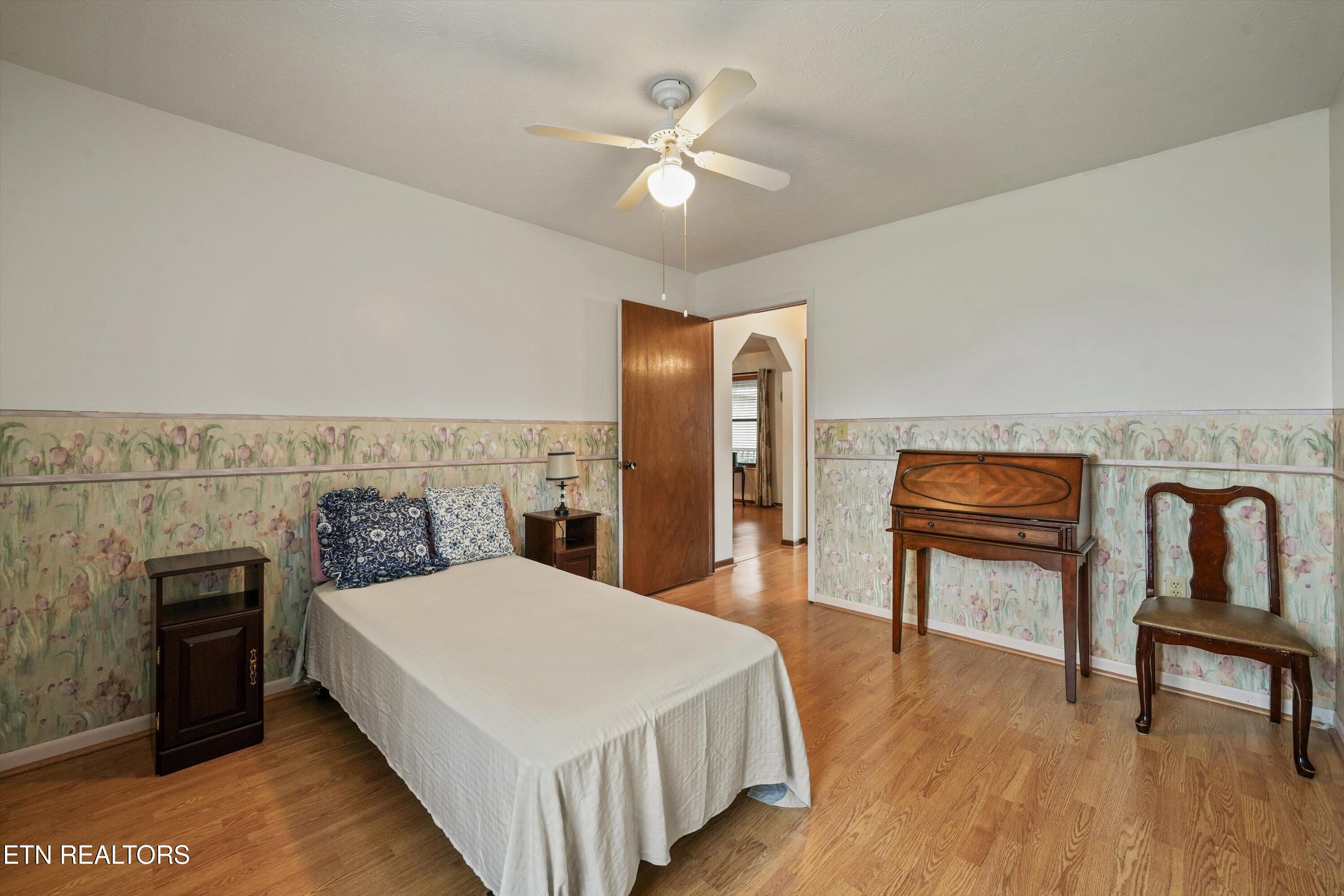 426 Woods View Circle Kodak TN 37764