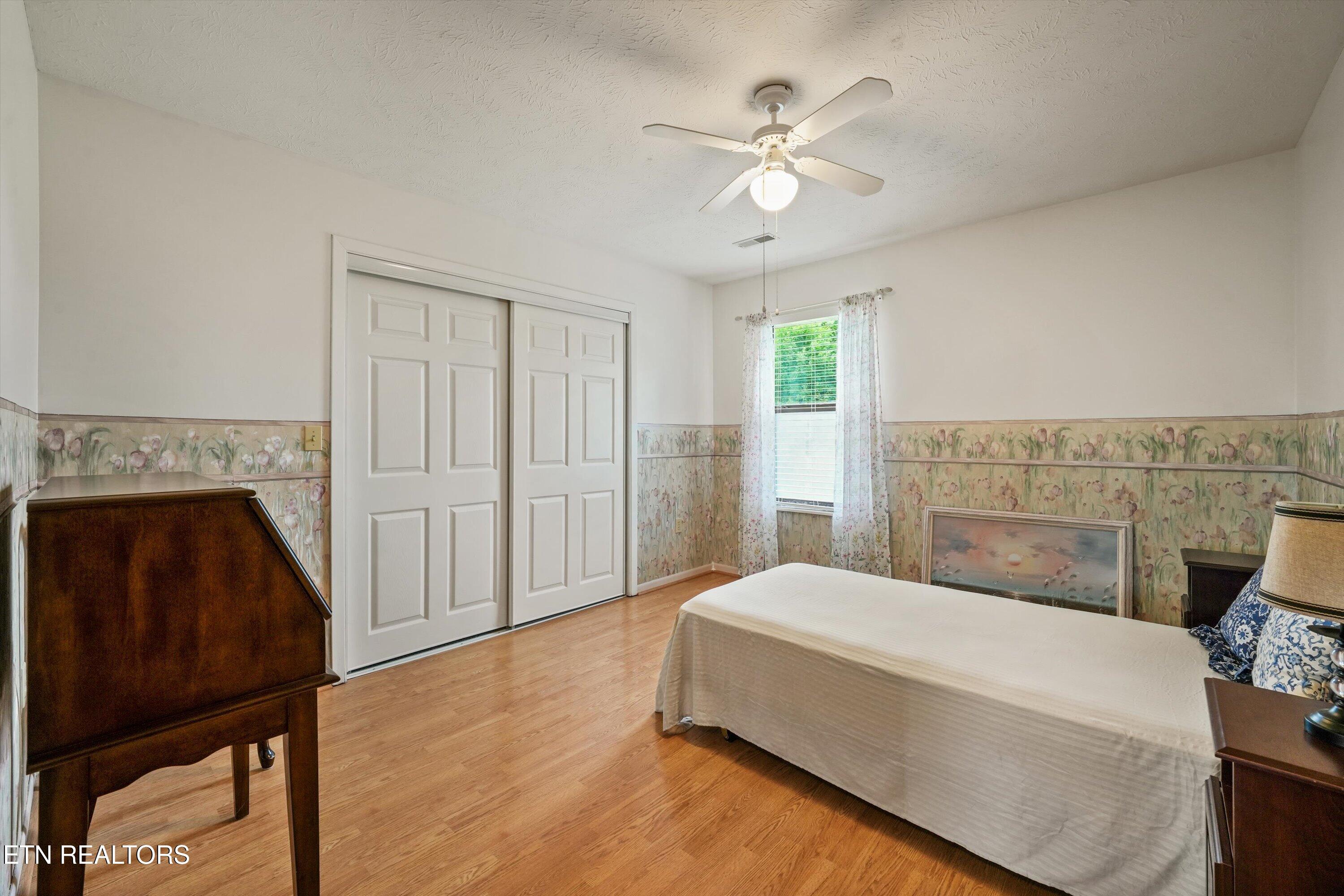 426 Woods View Circle Kodak TN 37764