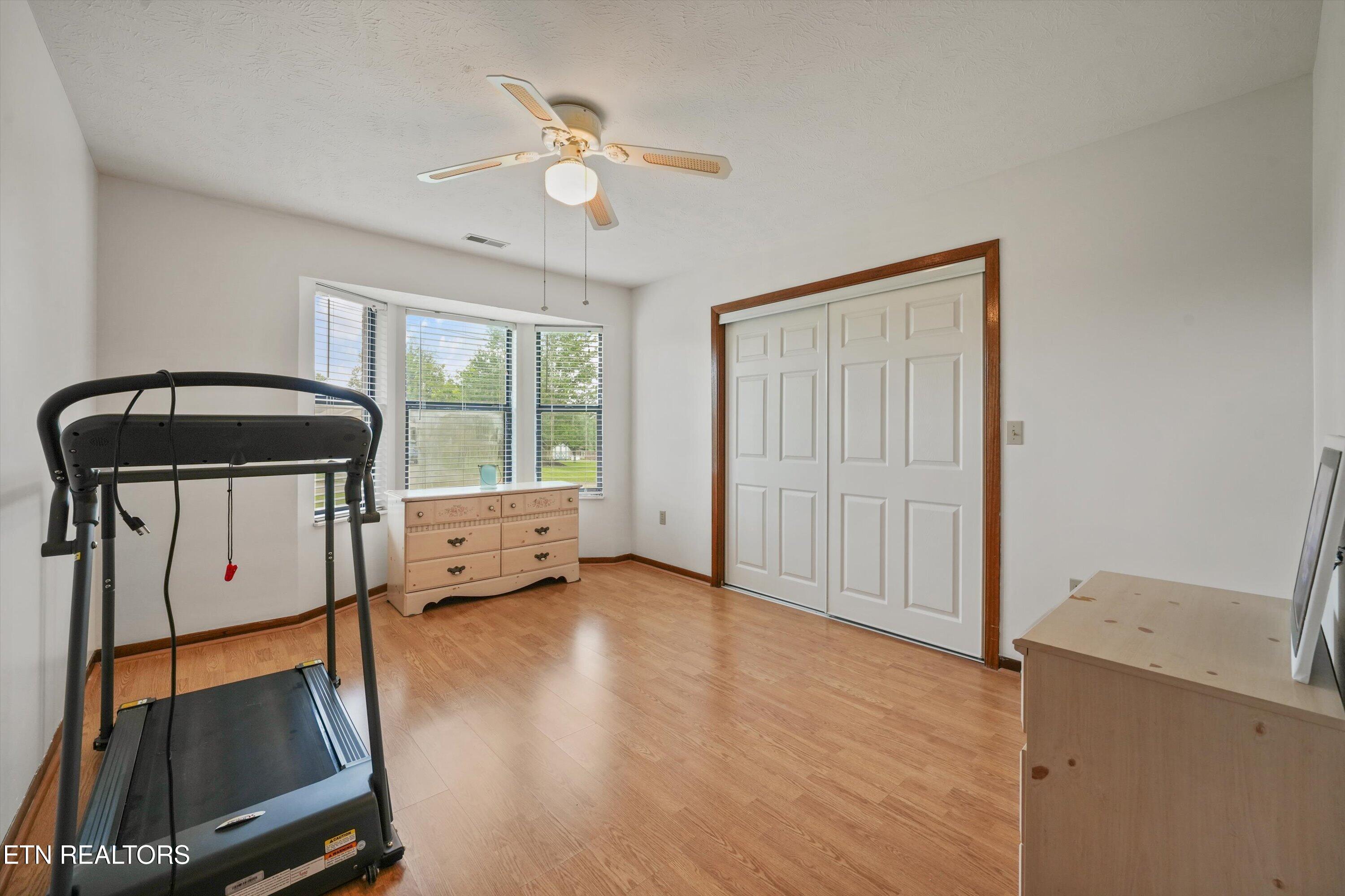 426 Woods View Circle Kodak TN 37764