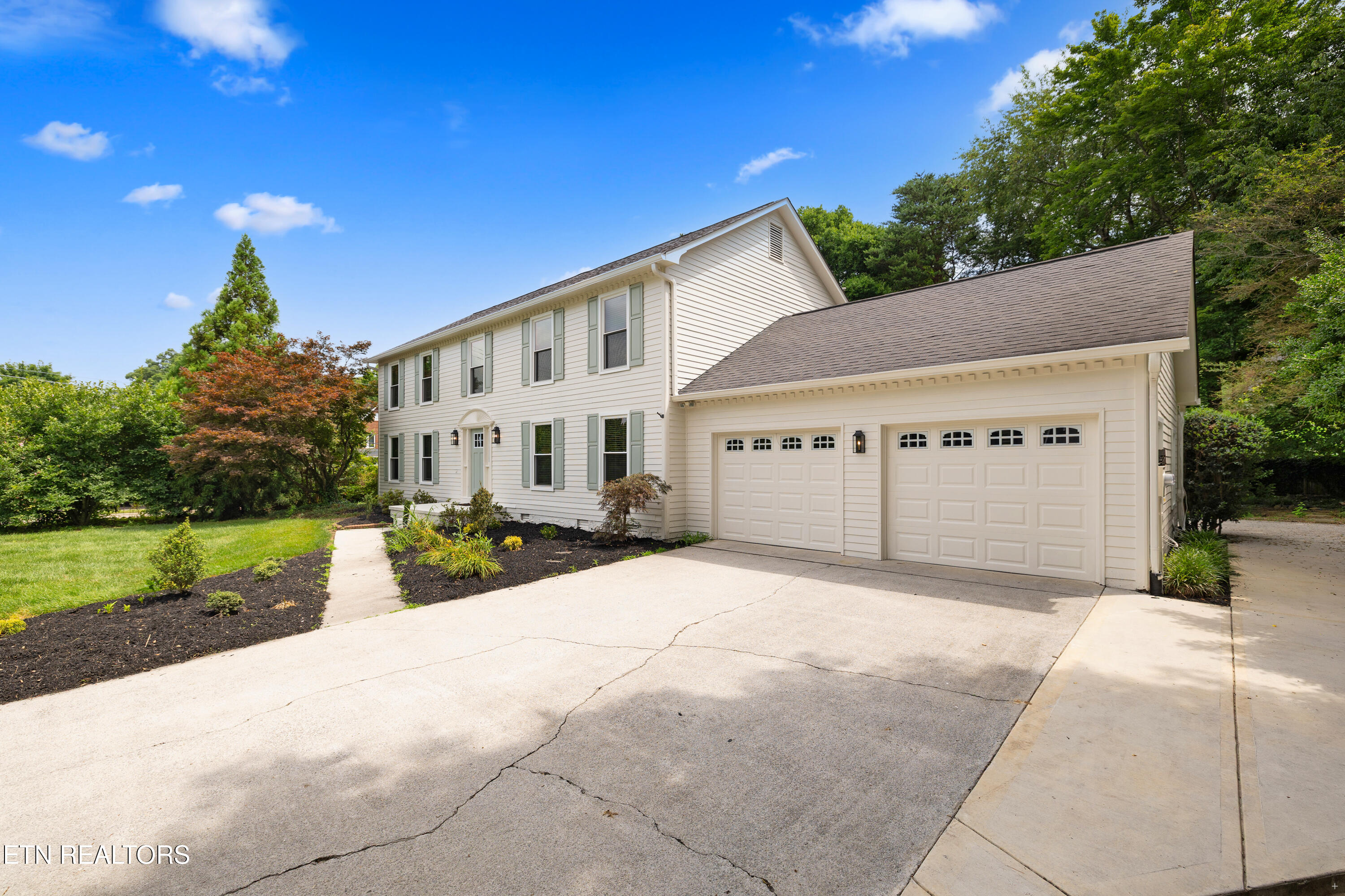 728 Woodchase Drive Knoxville TN 37934