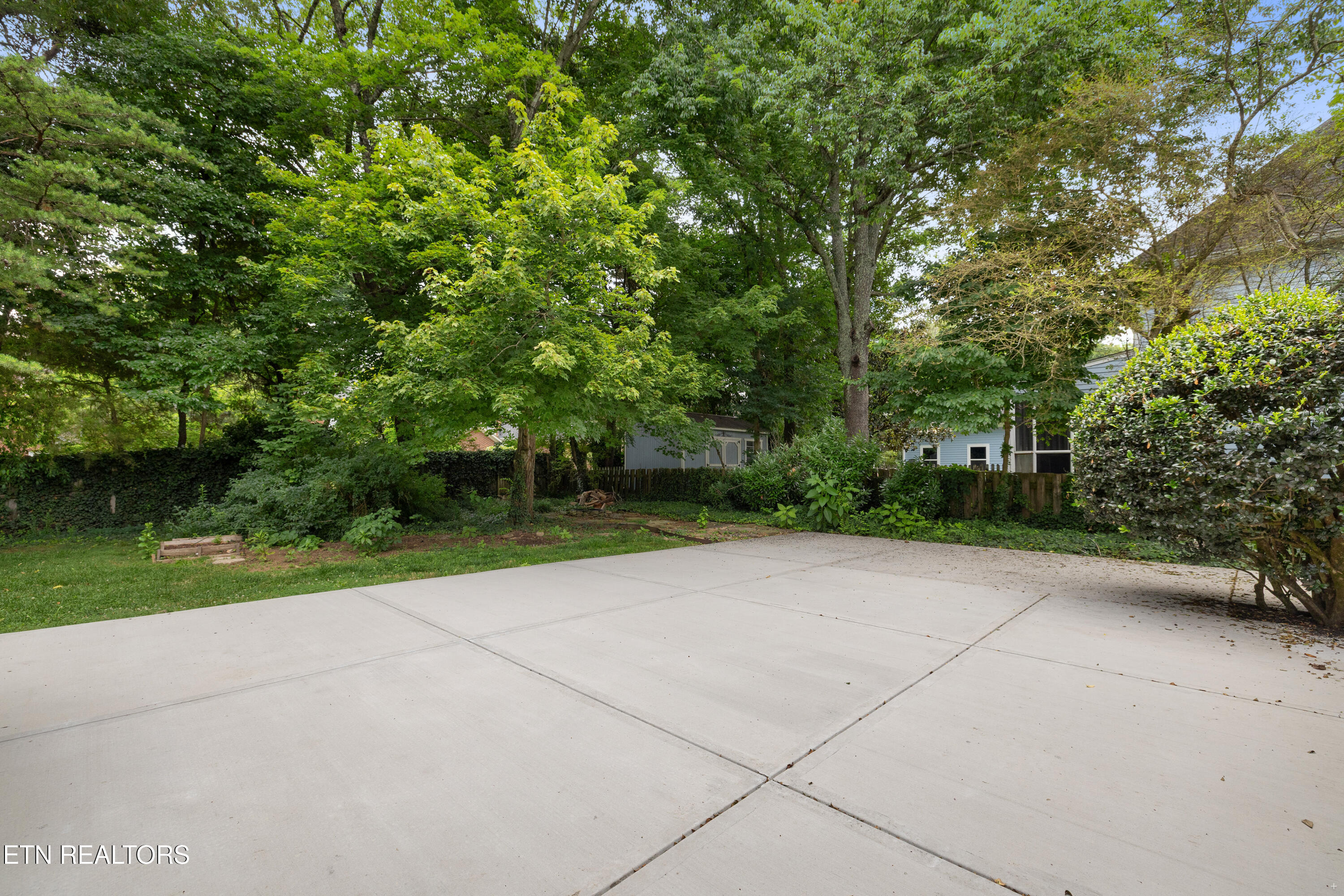 728 Woodchase Drive Knoxville TN 37934