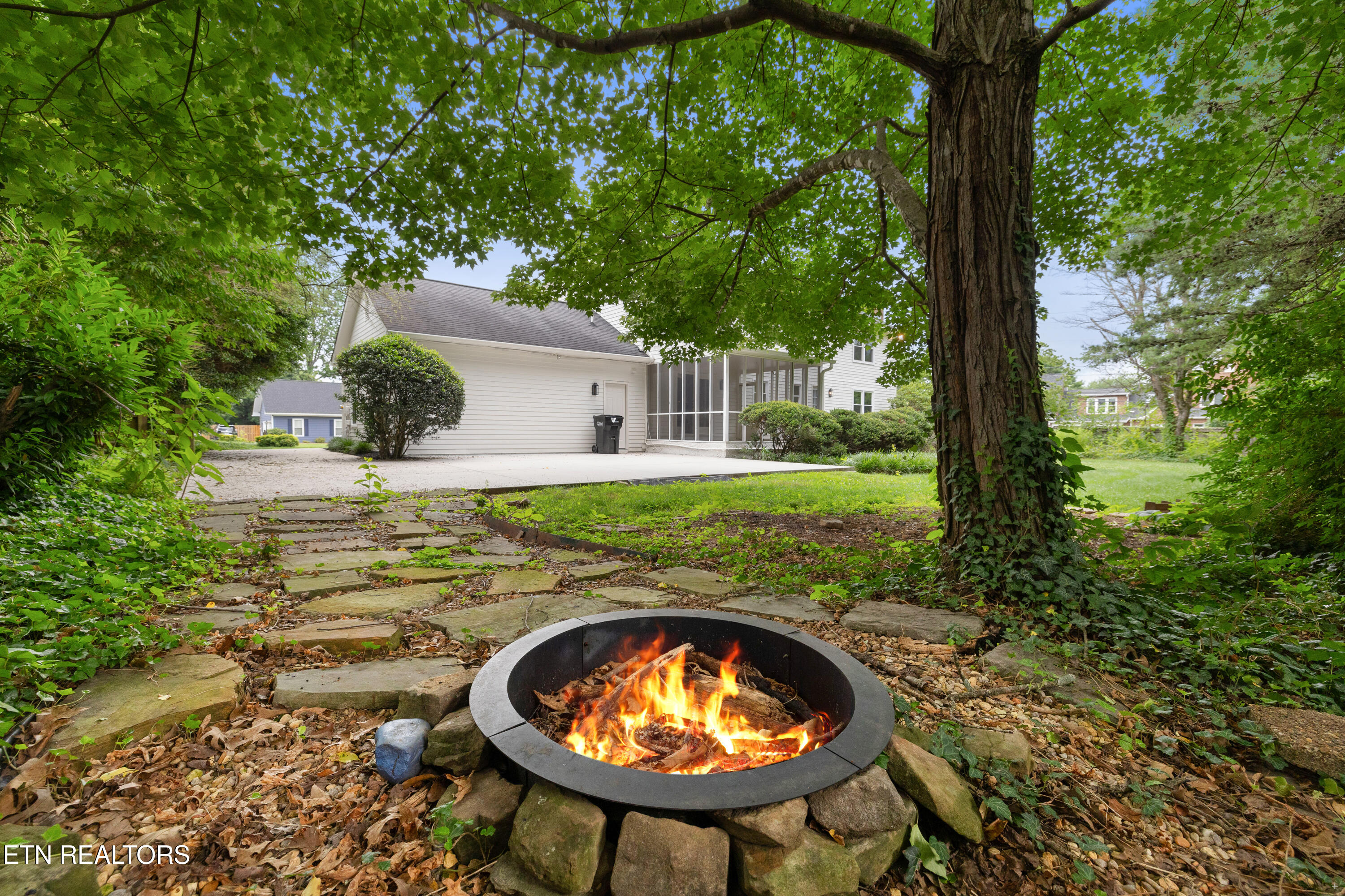 728 Woodchase Drive Knoxville TN 37934