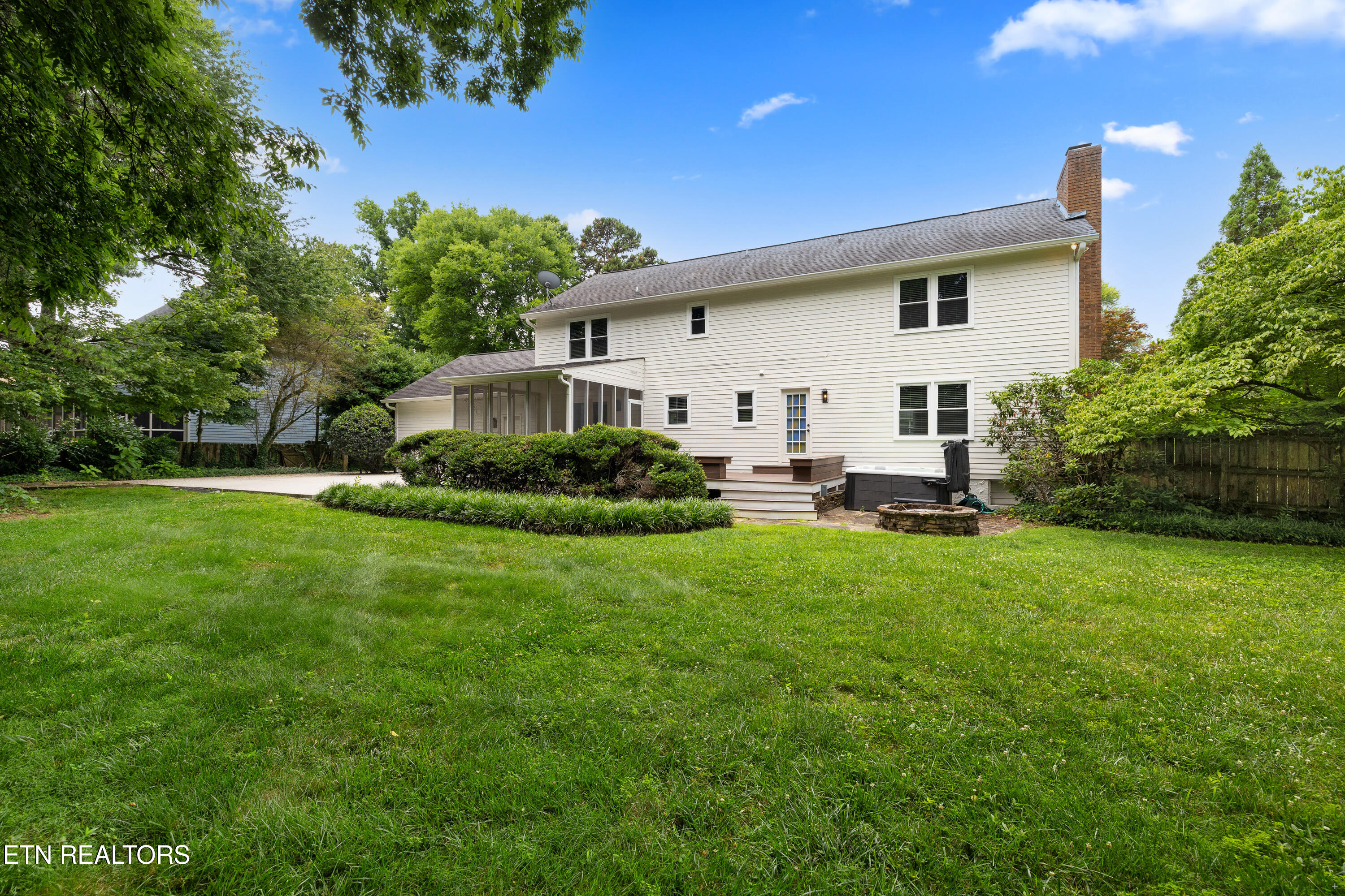728 Woodchase Drive Knoxville TN 37934