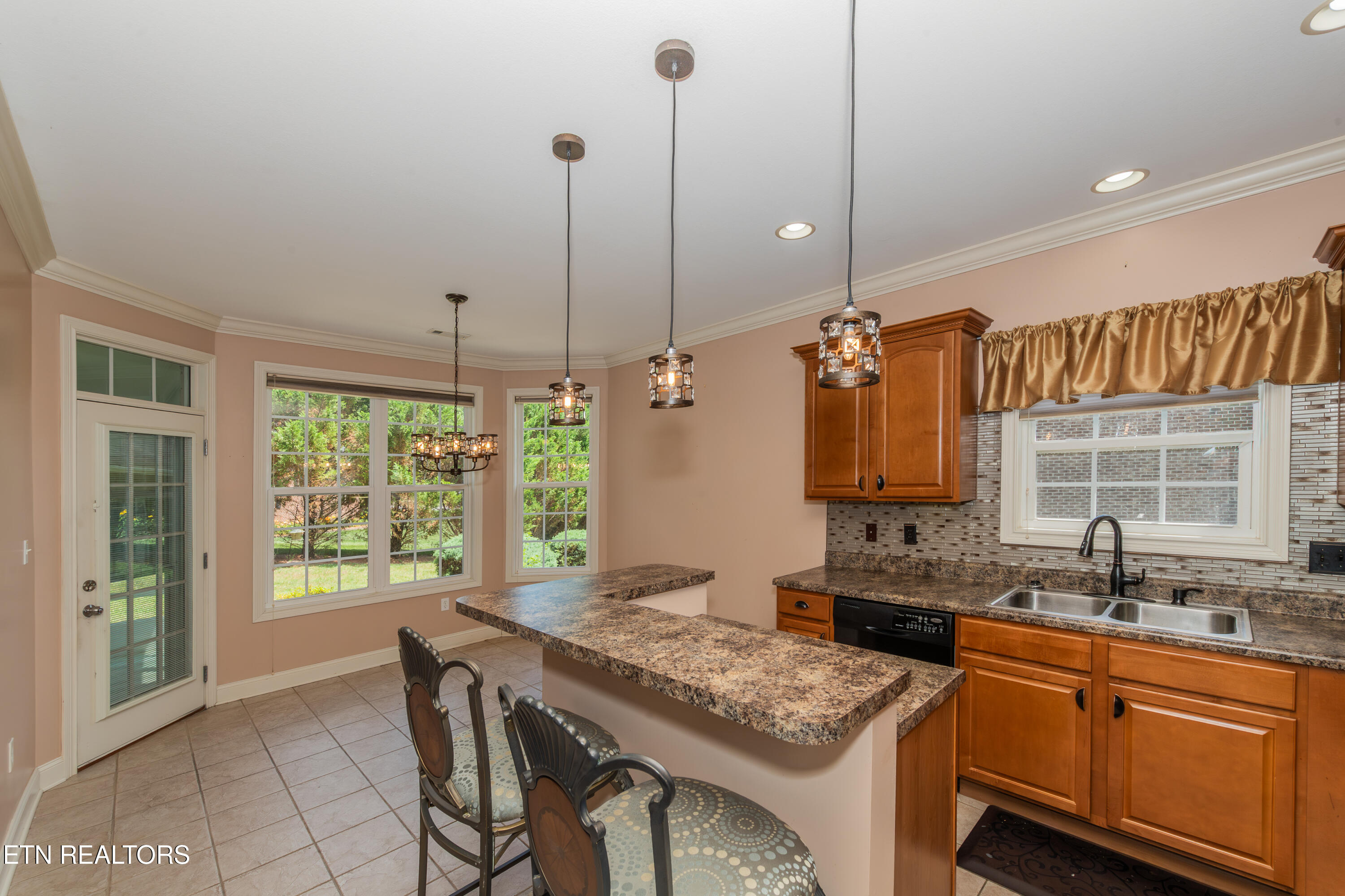 120 Meridian Way Clinton TN 37716