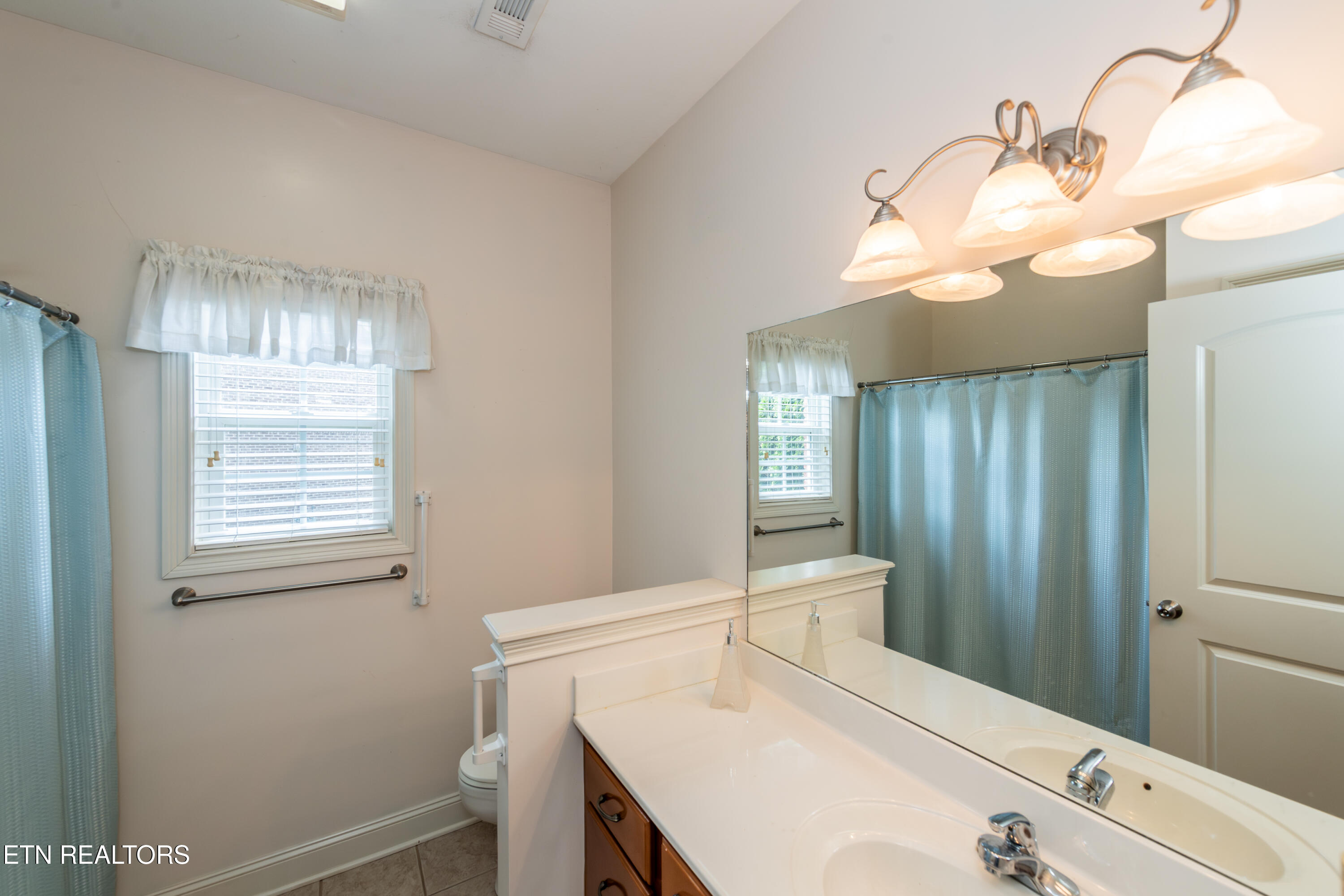 120 Meridian Way Clinton TN 37716