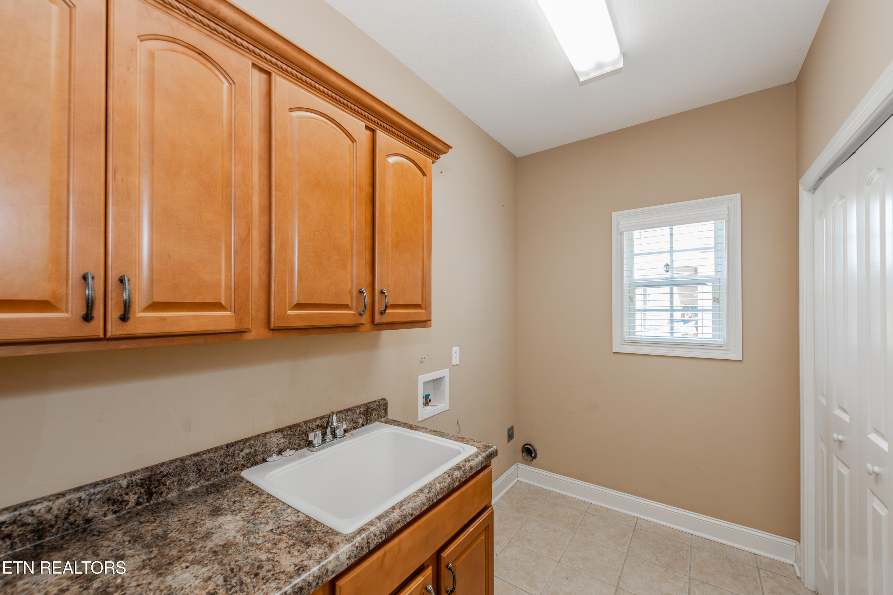 120 Meridian Way Clinton TN 37716
