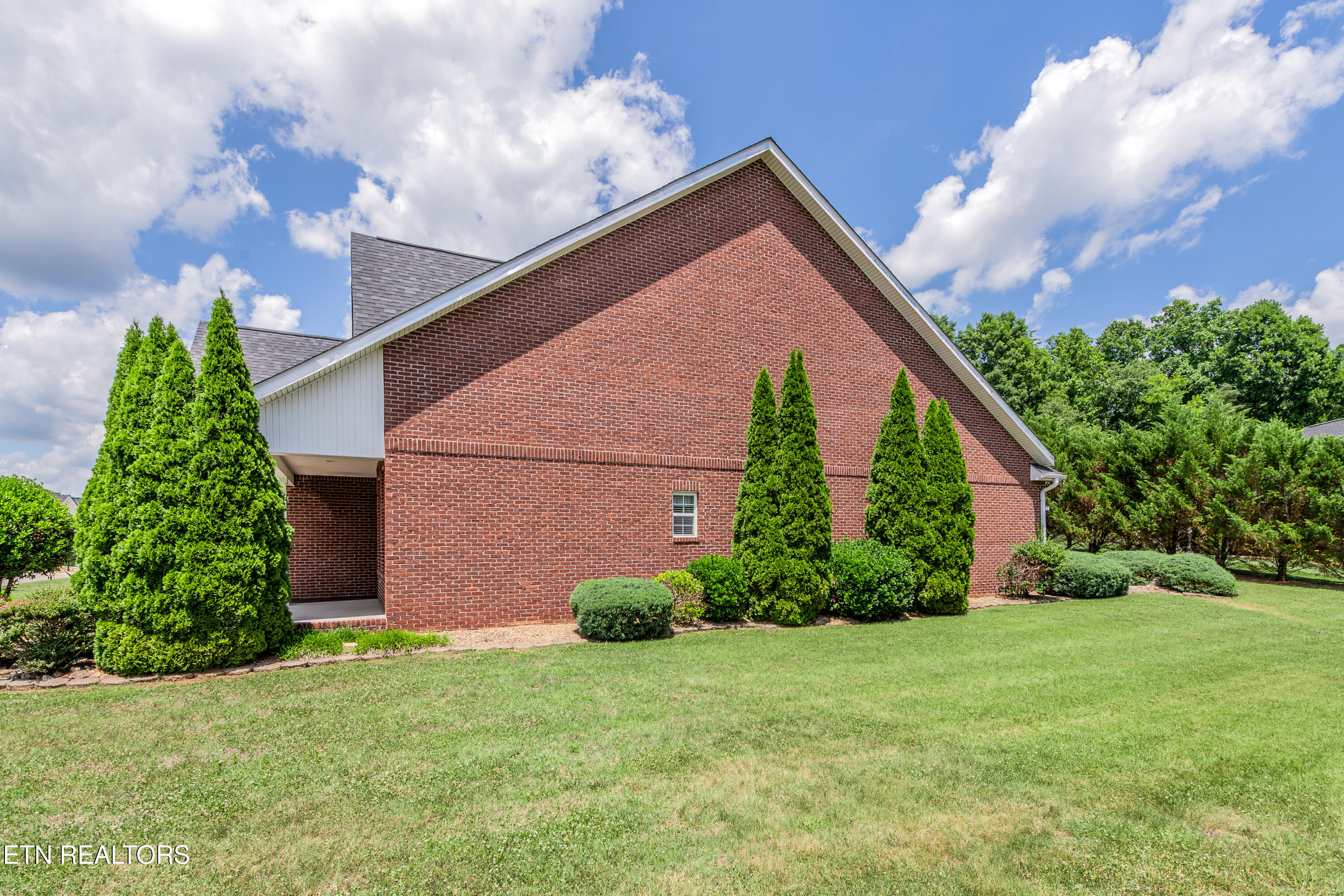 120 Meridian Way Clinton TN 37716