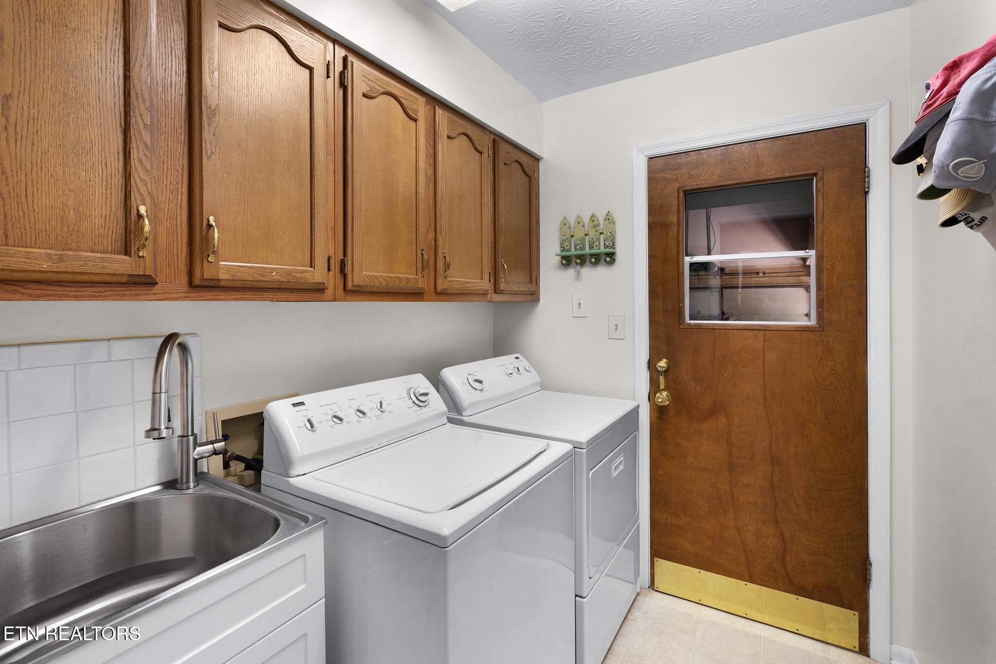 270 Lone Ridge Lane Clinton TN 37716