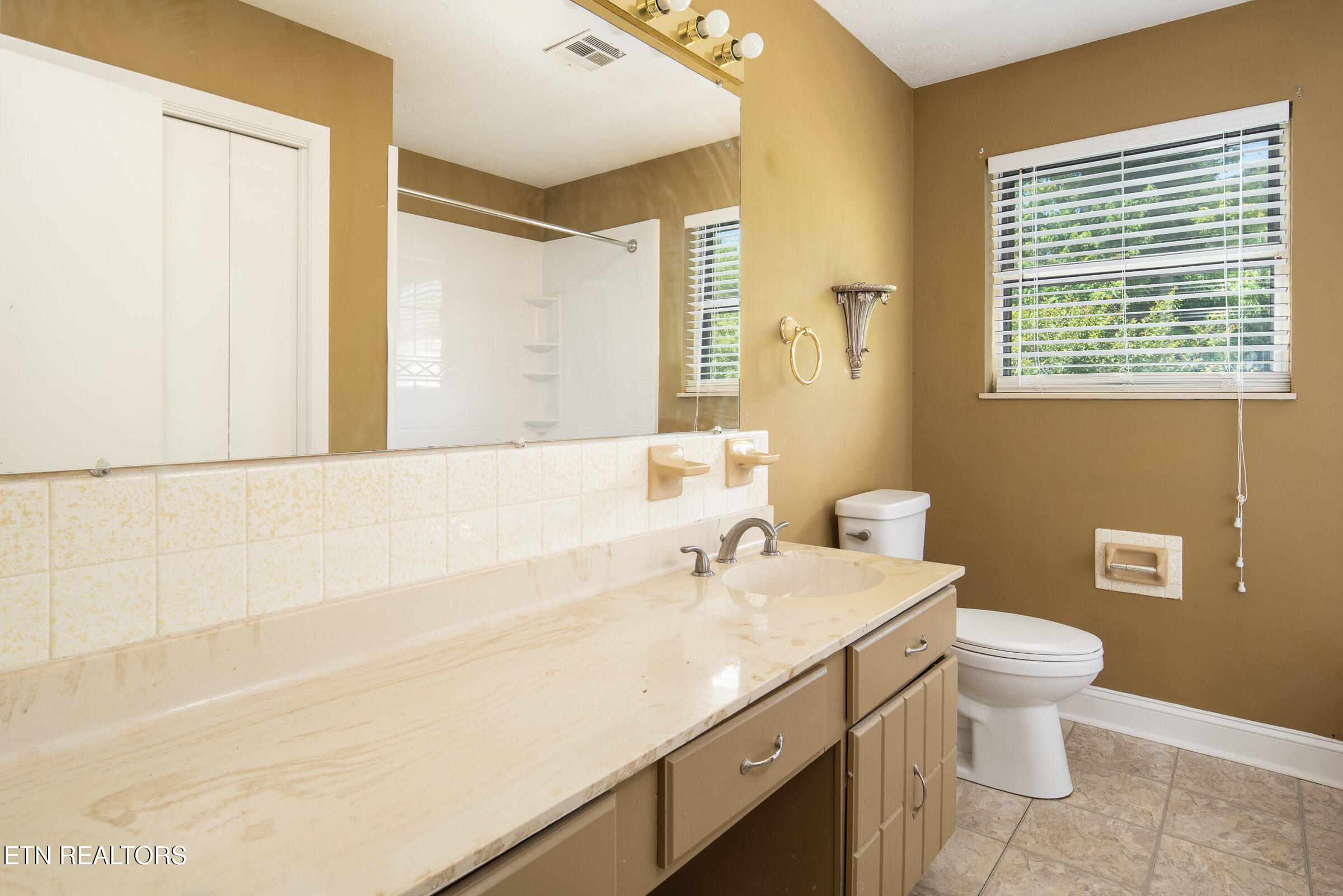 813 Naples Road Knoxville TN 37923