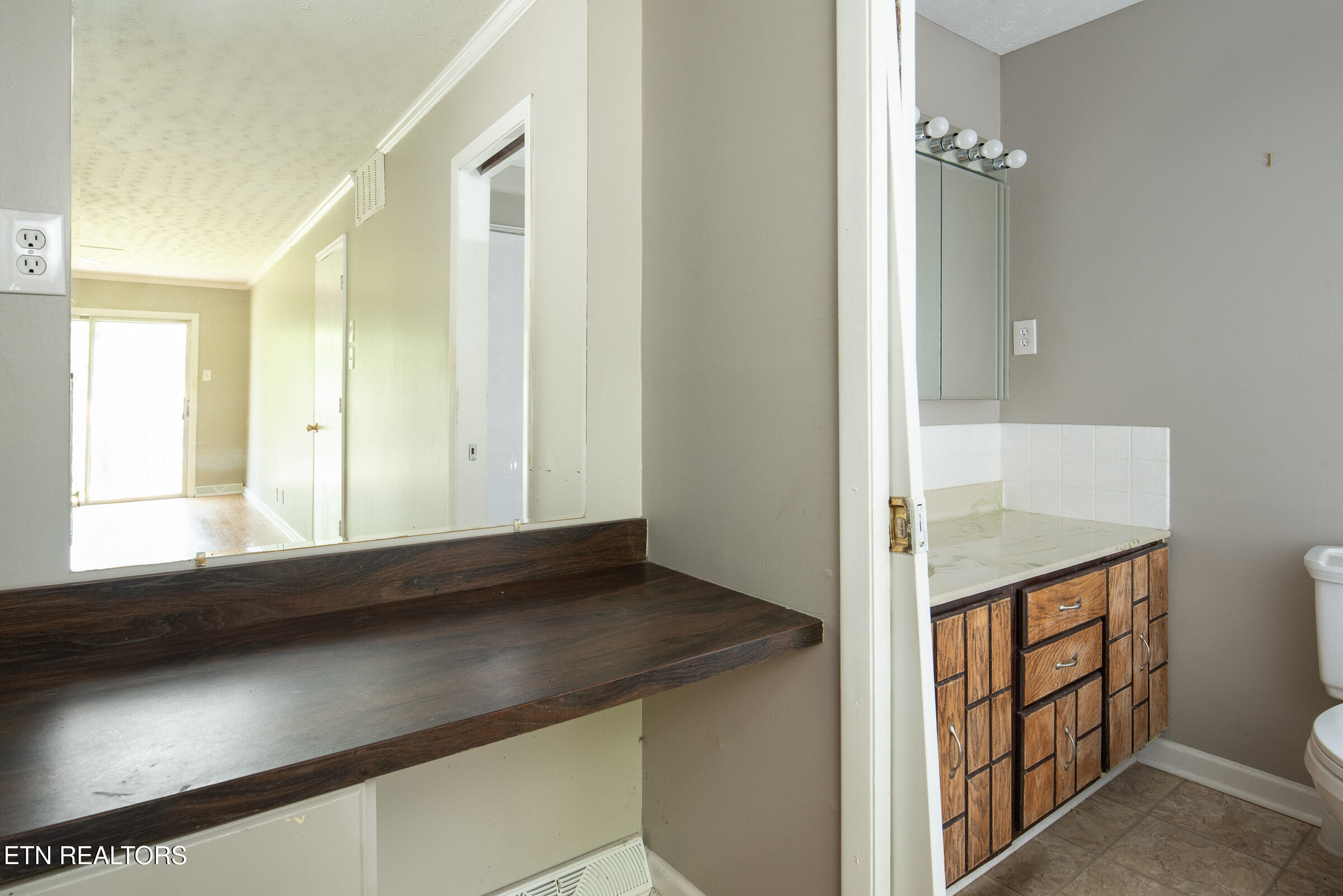 813 Naples Road Knoxville TN 37923