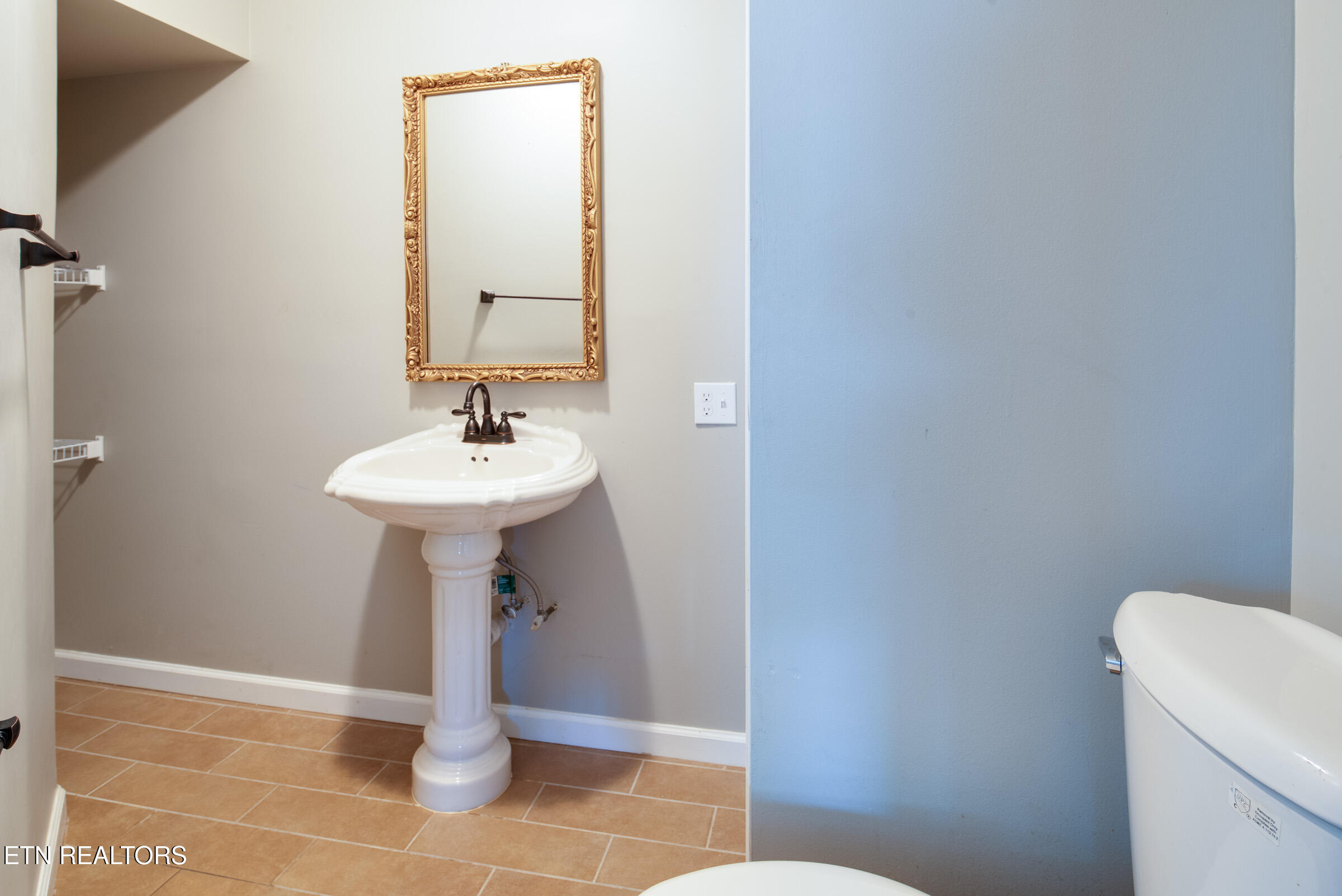 813 Naples Road Knoxville TN 37923