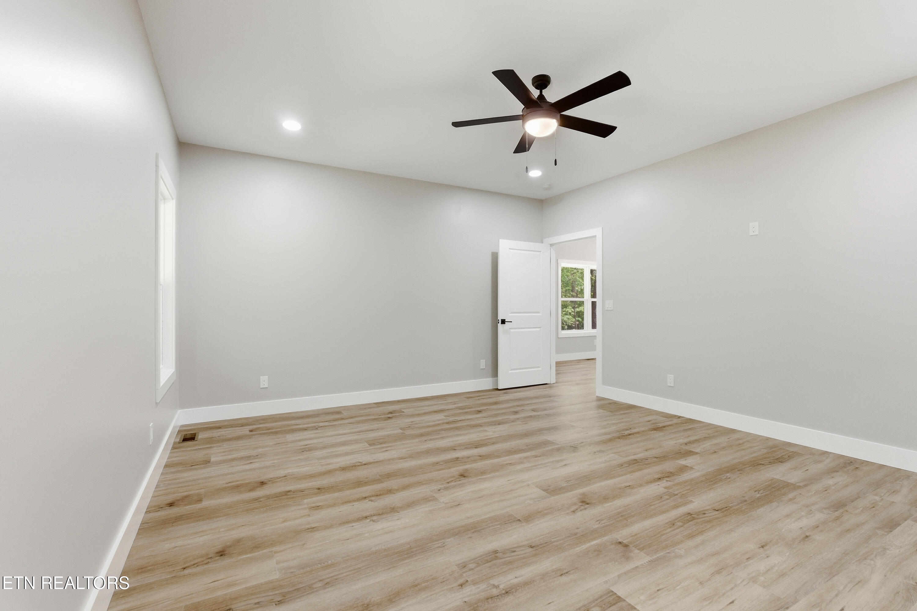 172 Hawes Circle Crossville TN 38558