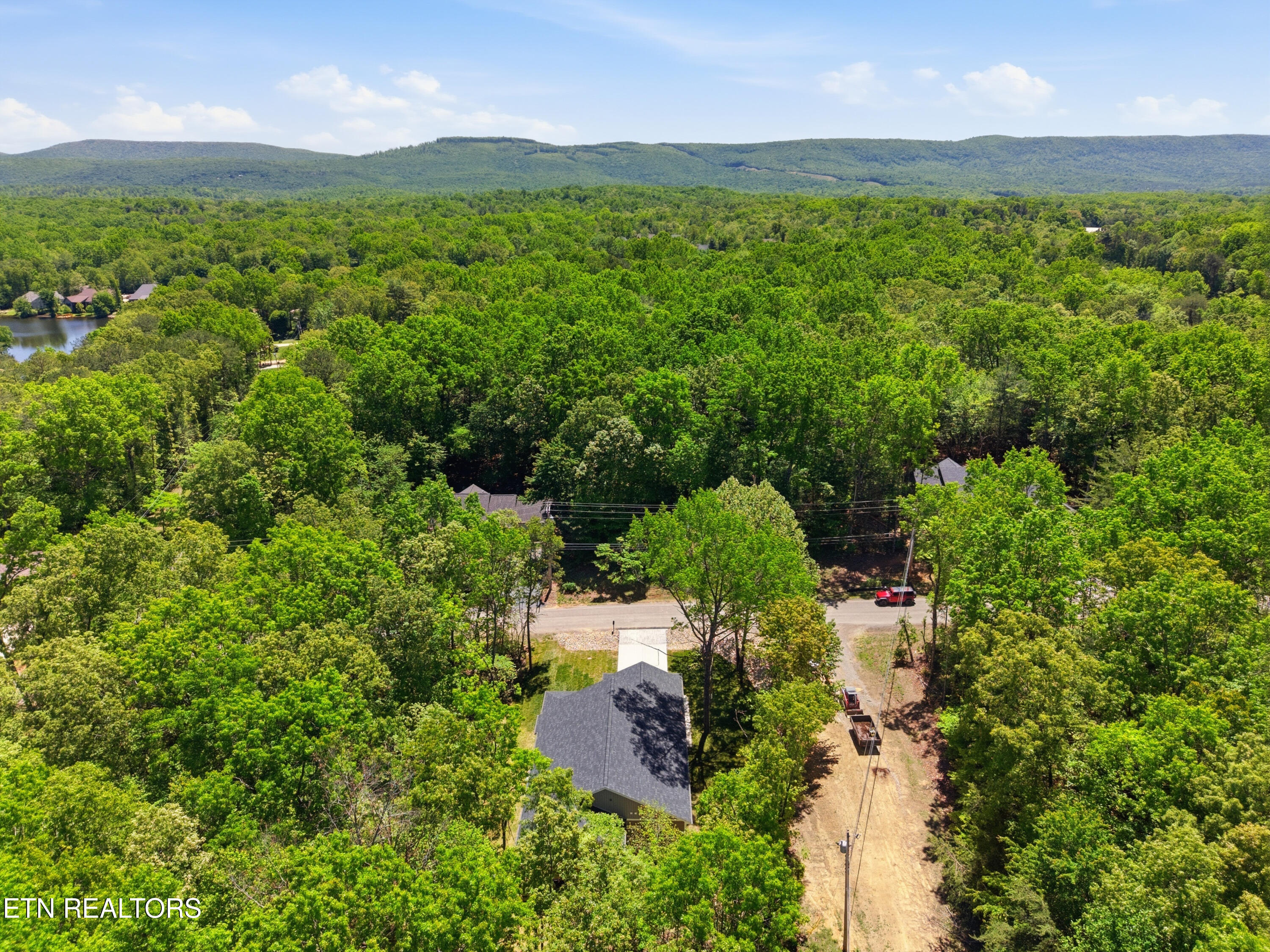 172 Hawes Circle Crossville TN 38558