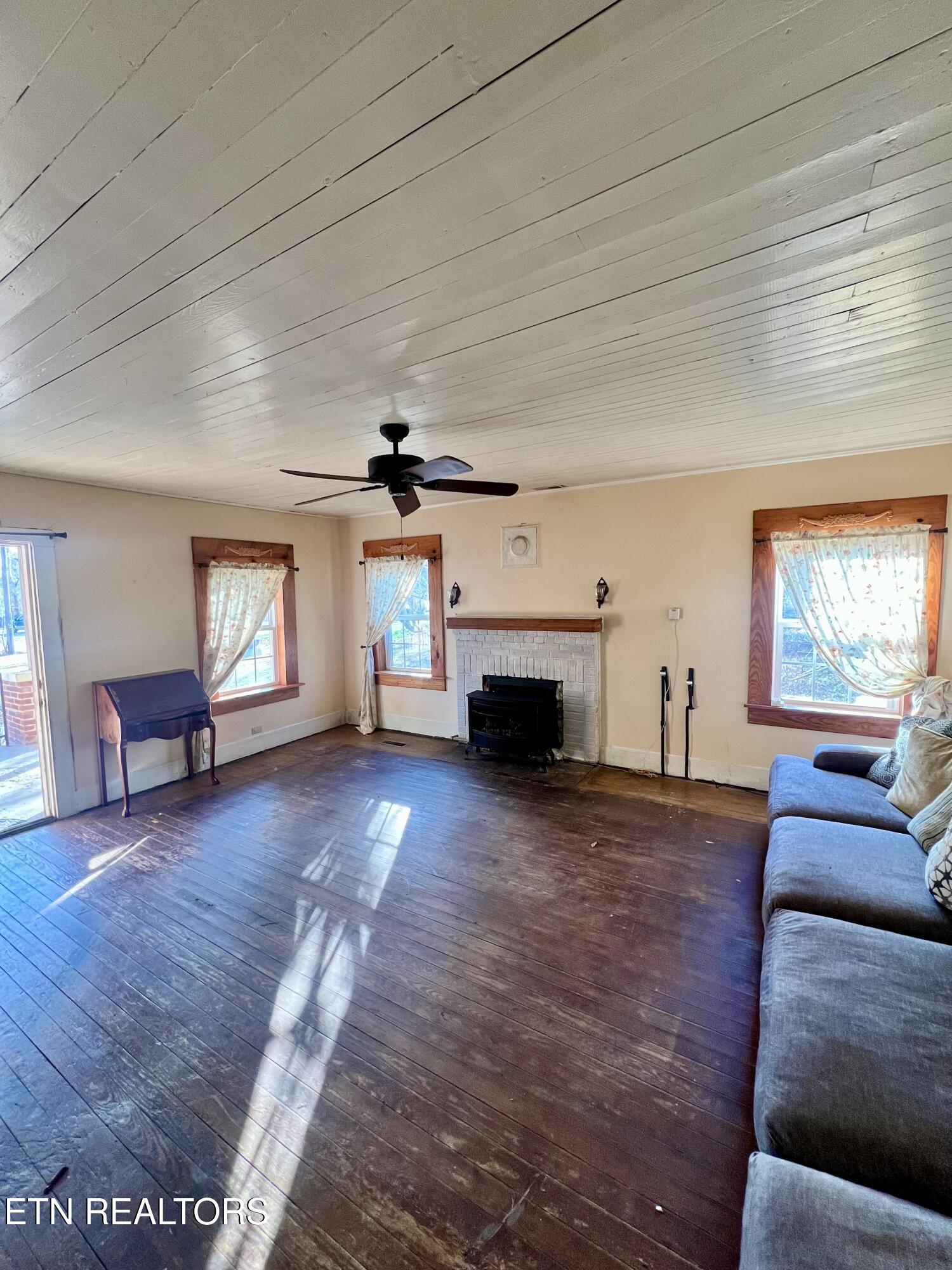 426 Rosedale Avenue Jamestown TN 38556
