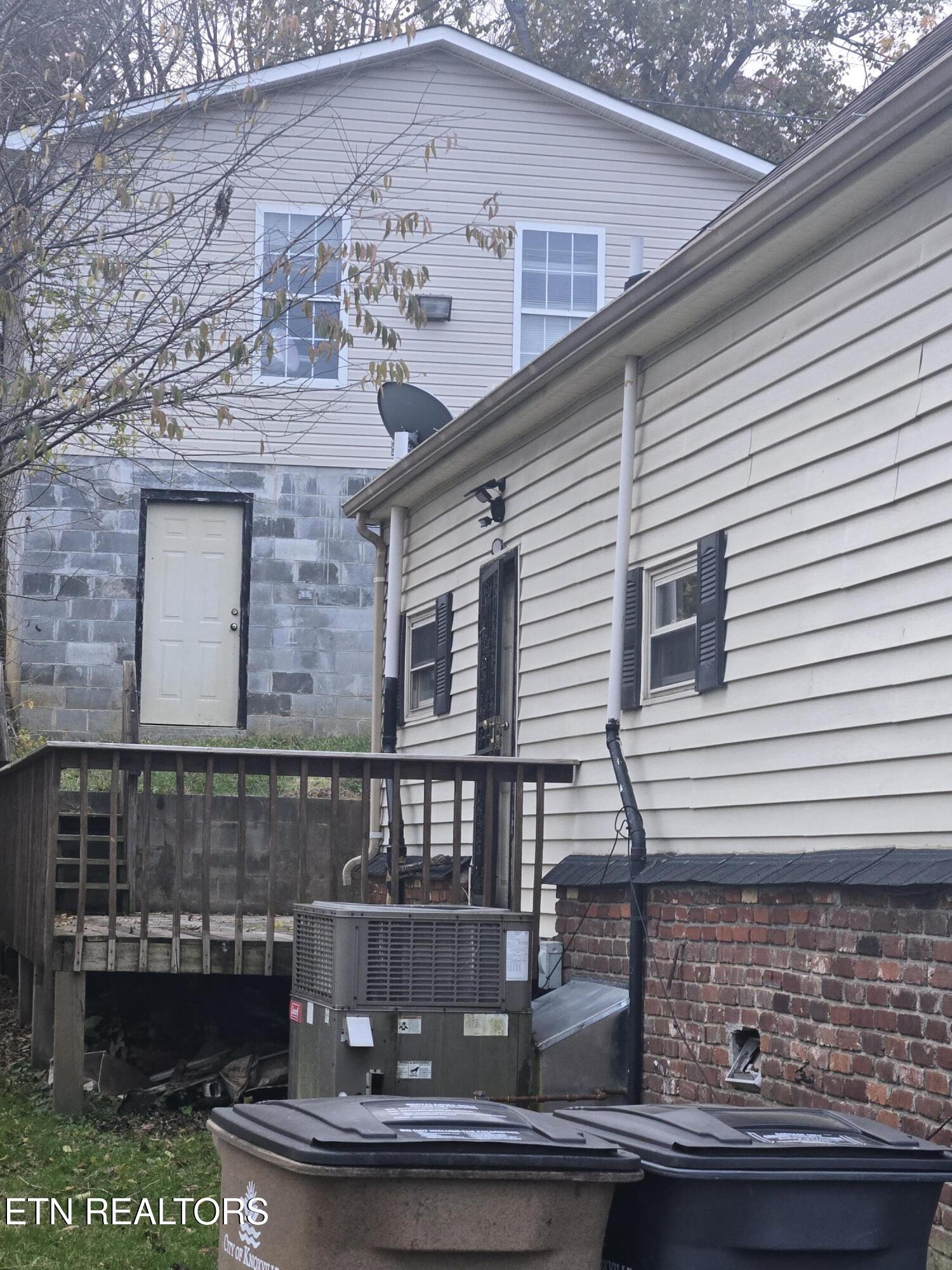 212 Oglewood Avenue Knoxville TN 37917