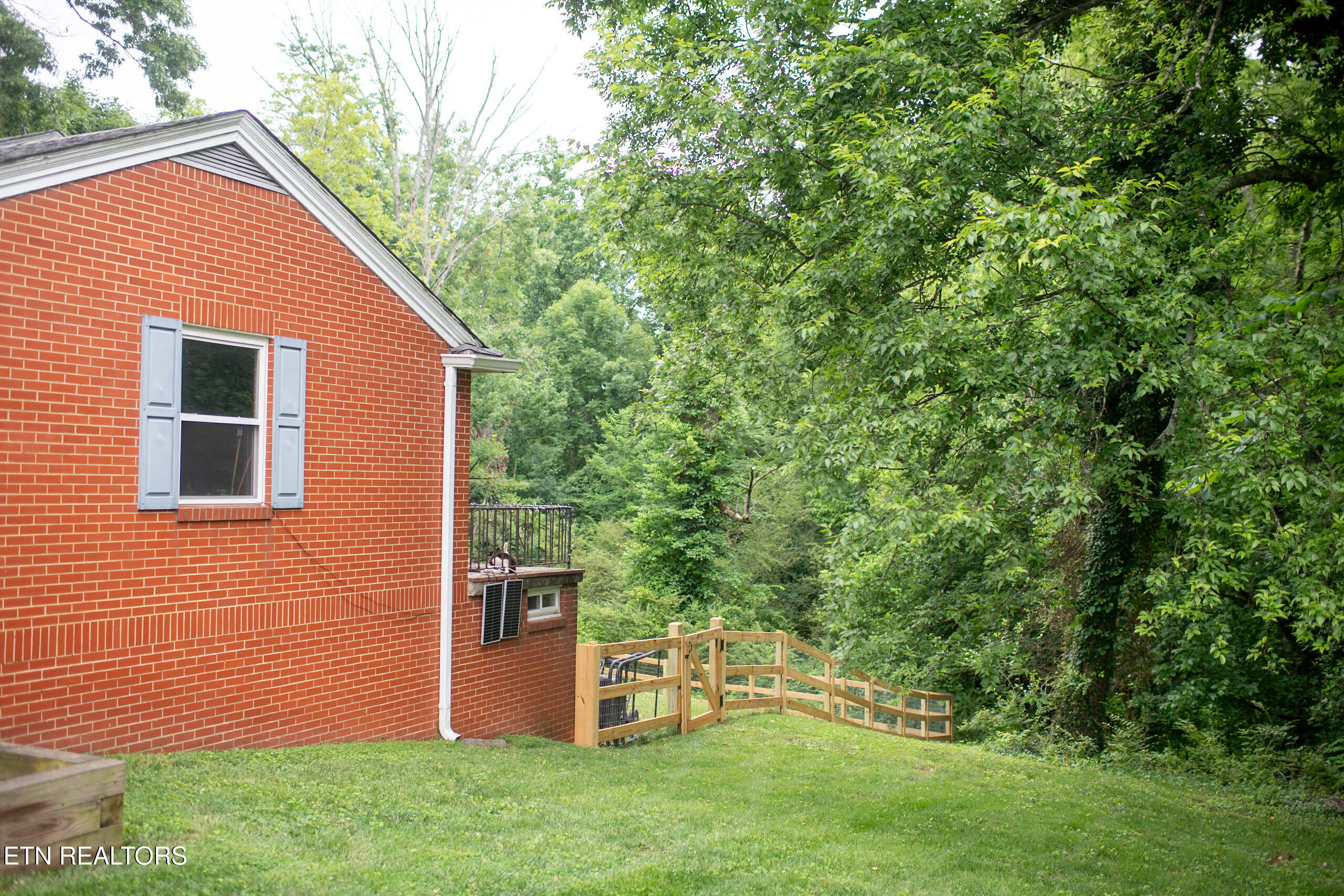 819 Keith Lane Athens TN 37303