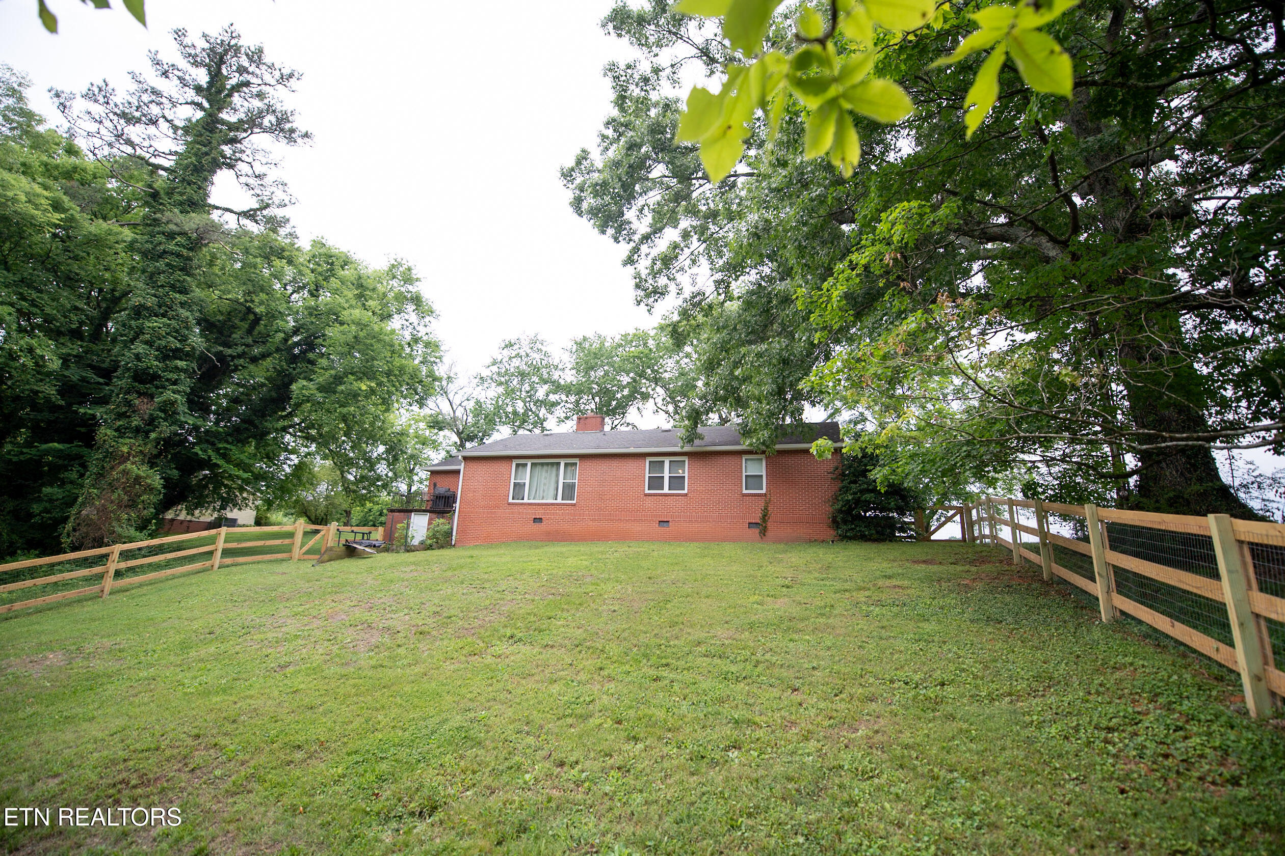 819 Keith Lane Athens TN 37303