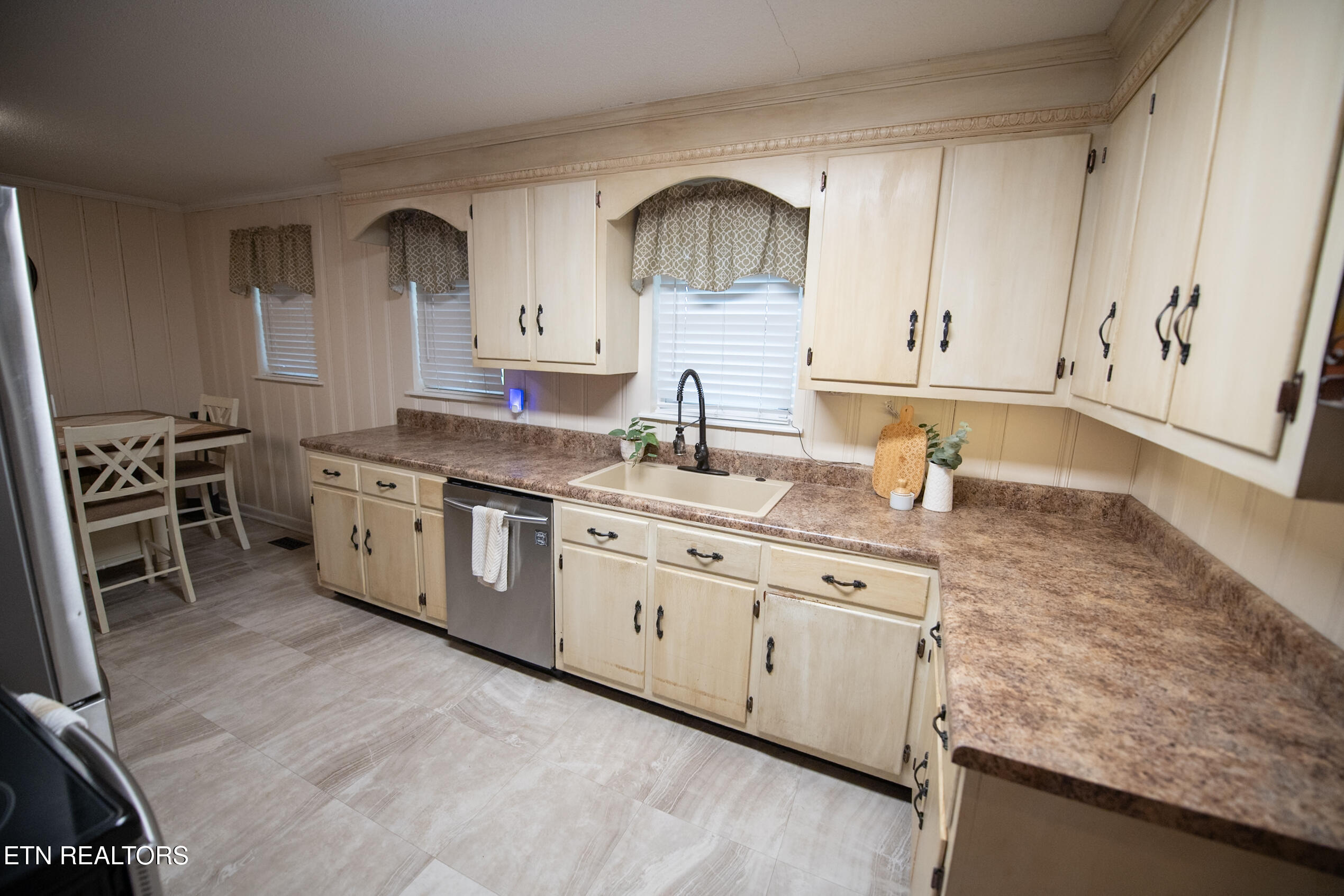 819 Keith Lane Athens TN 37303