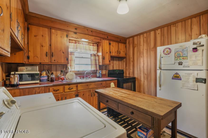 2963 Cecil Avenue Knoxville TN 37917